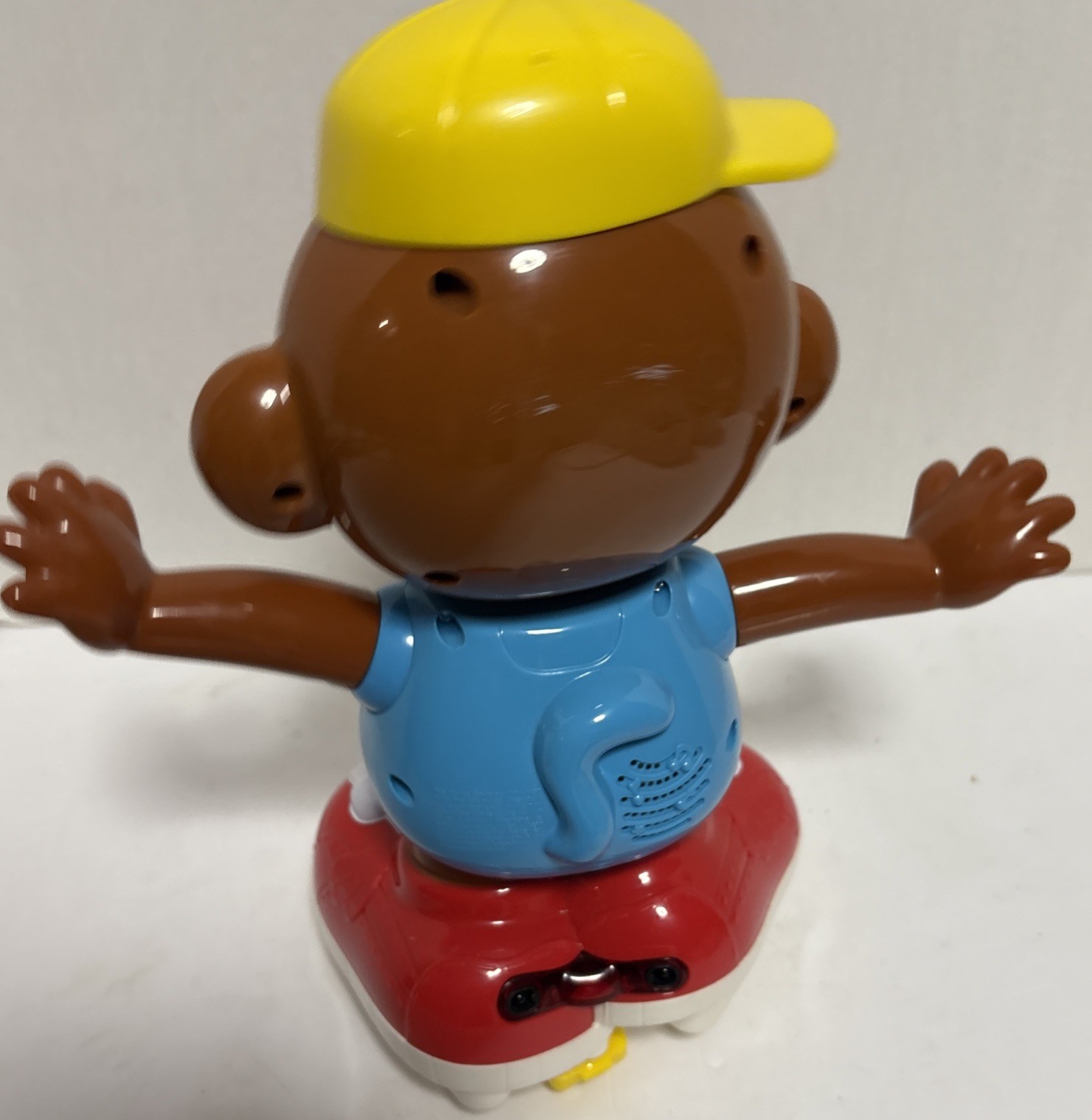 Vtech Chase Me Casey Interactive Dancing Singing Monkey Learning
