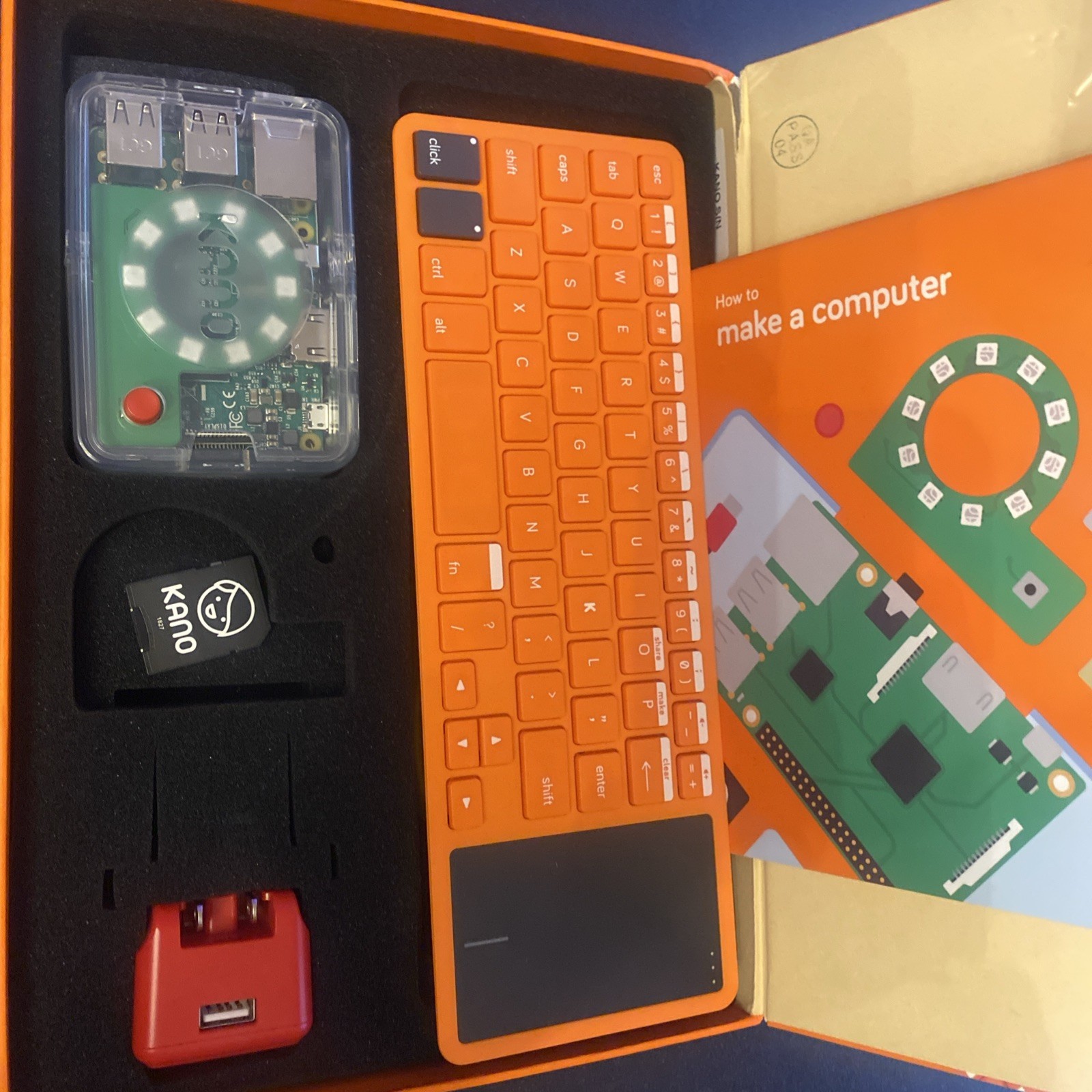 Kano Make Your Own Computer Kit 1000K-02 Element 14 Raspberry Pi 3 B Kids Coding