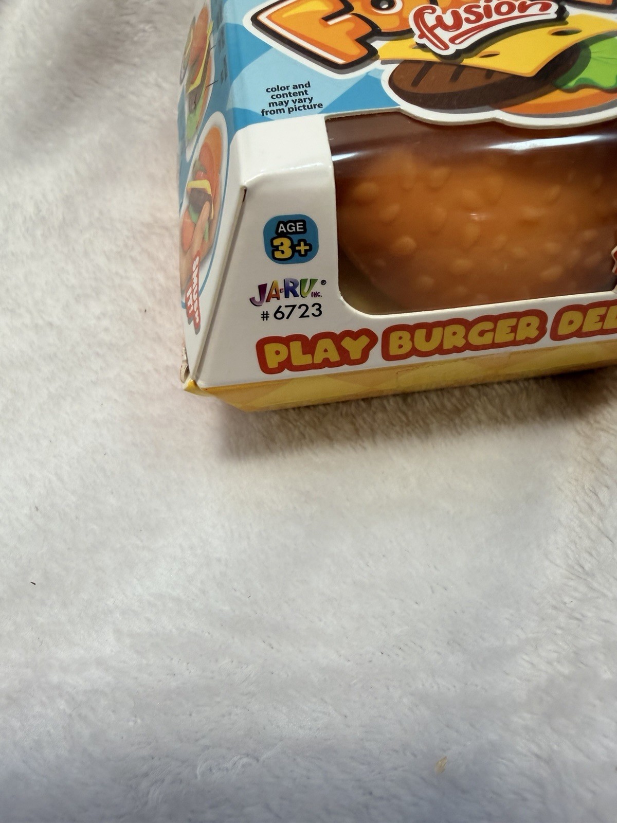 RARE Foodie Fusion Play Burger Deluxe Set squishy toy ￼