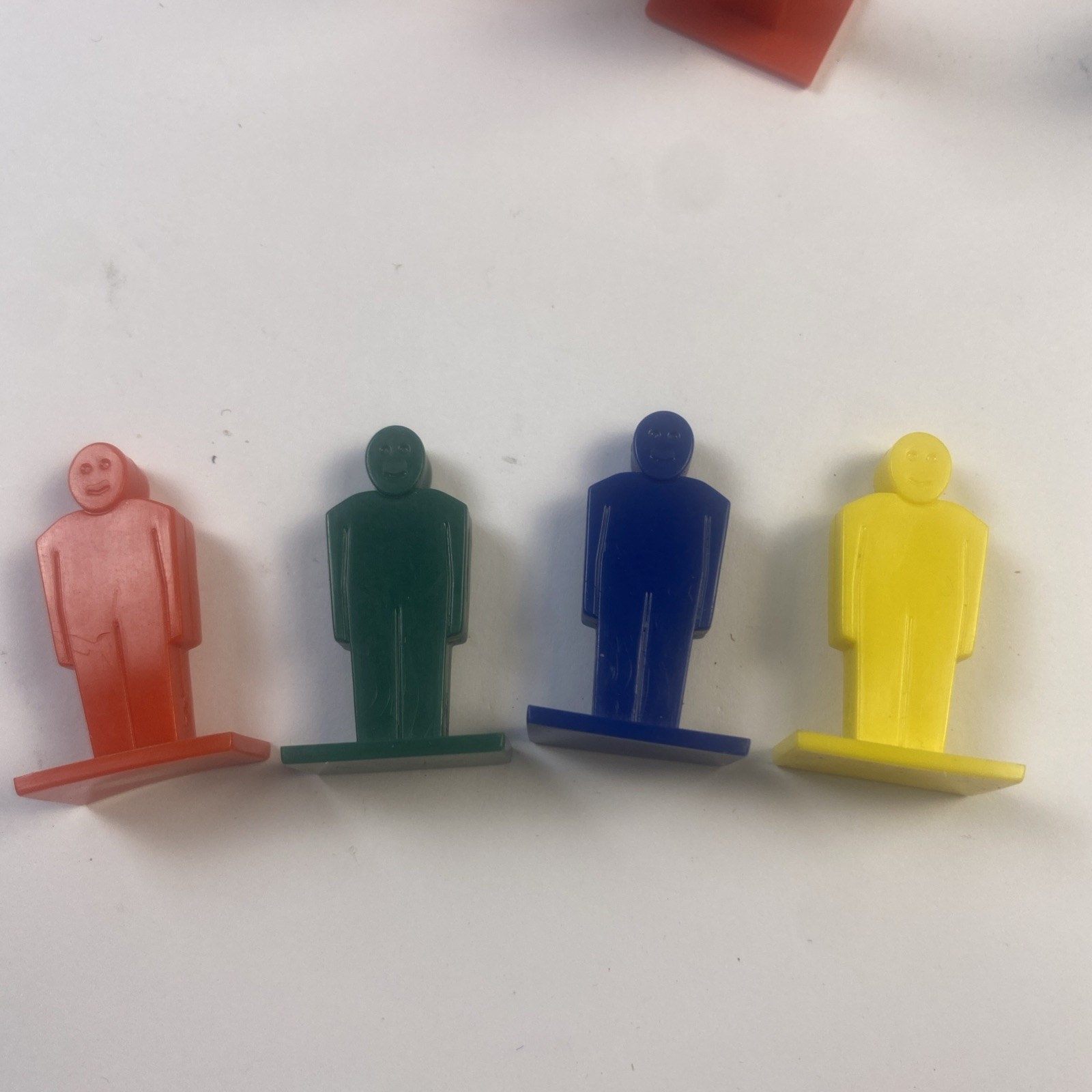 Plastic 1.25″ people Counters Red Yellow Blue Green Lot Of 120