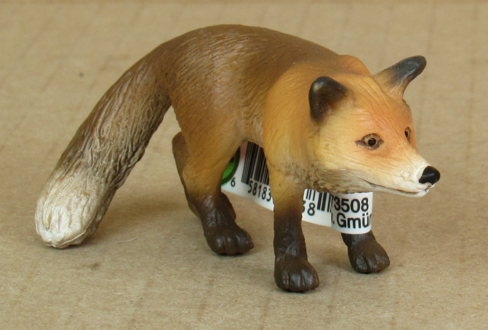 Schleich 14338 Red Fox *Retired/Farm Life/NWT*