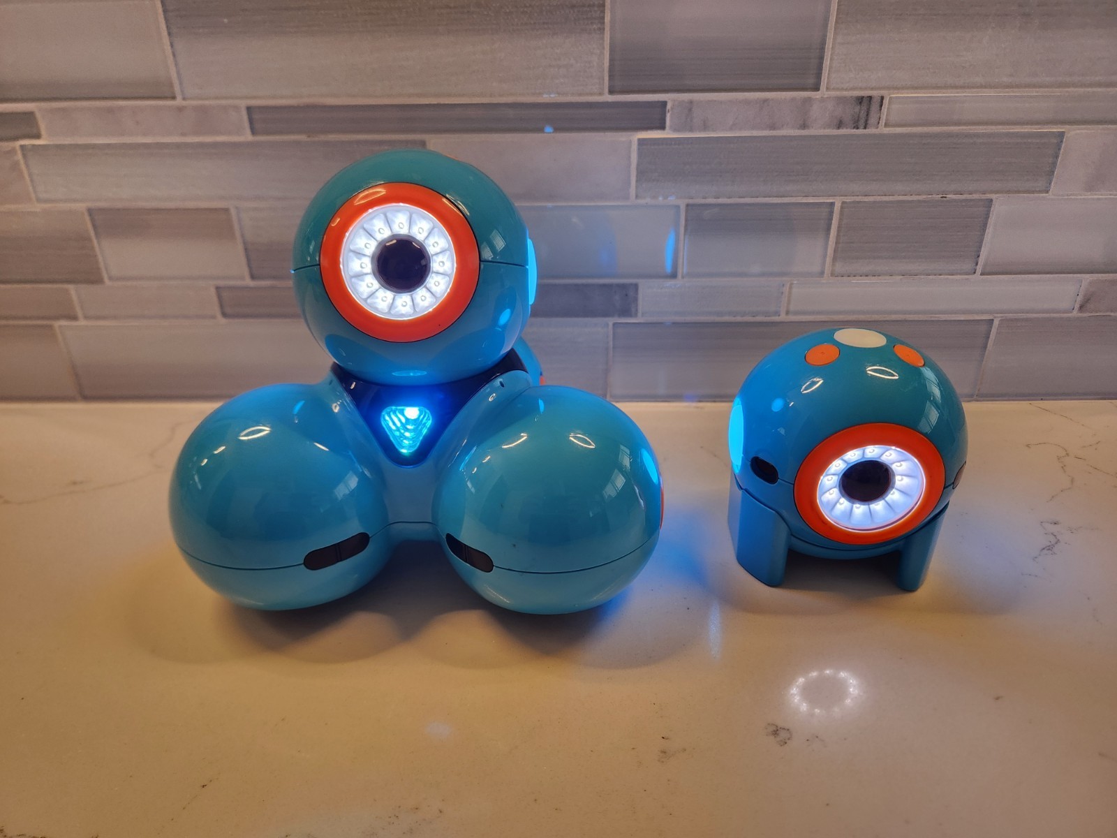 Wonder Workshop Dash & Dot Smart Robot For Curious Minds STEM Coding Toy Set