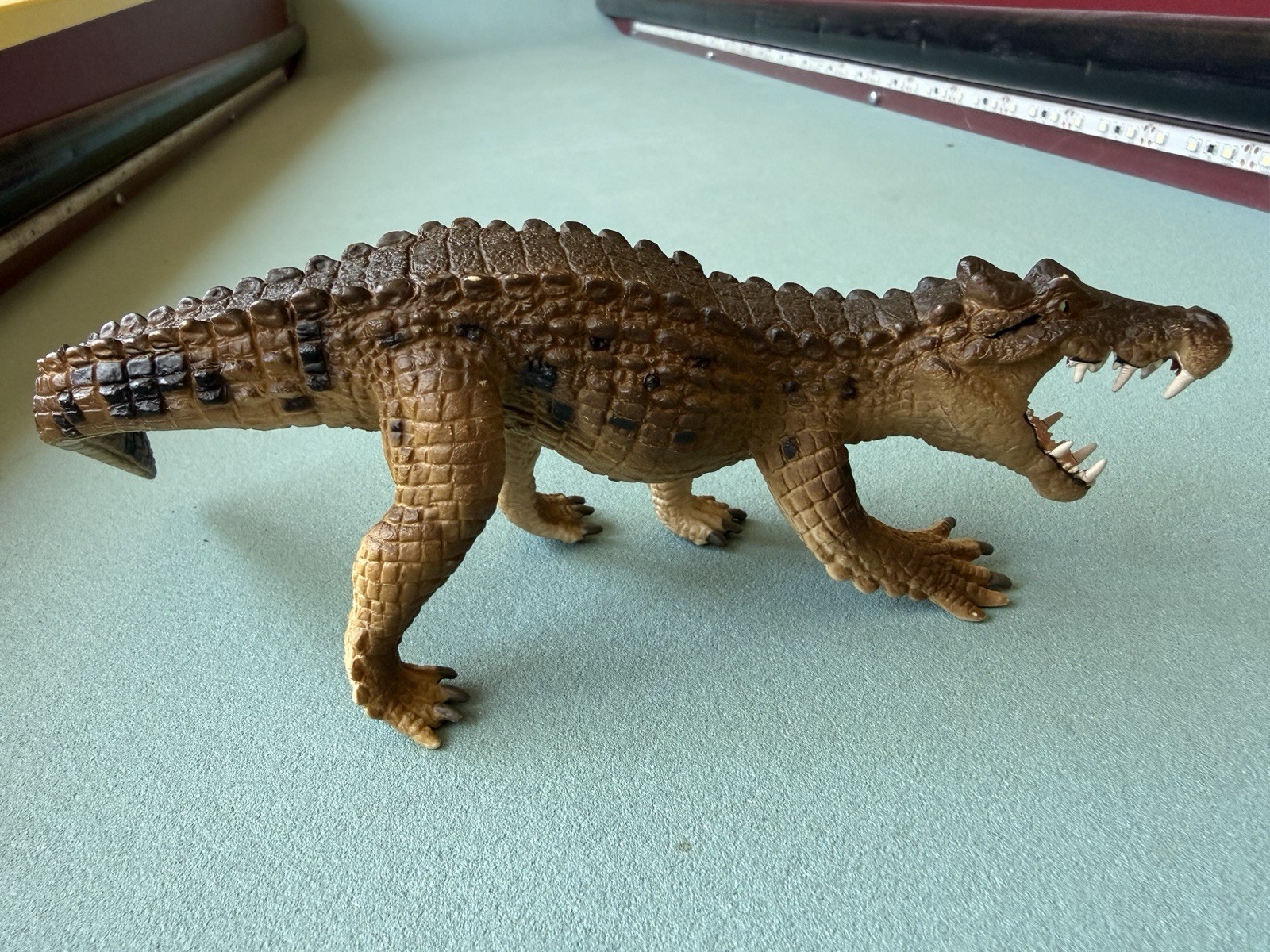 Safari Ltd 2010 Kaprosuchus Figure Prehistoric Crocodile Alligator Jurassic Toy
