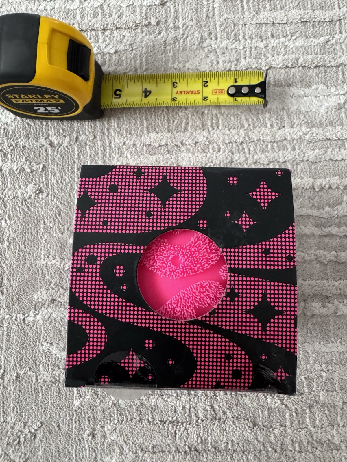 NeeDoh Super Fuzz Ball XL Velvet Squeeze PINK Fuzzball Squeeze Stress Ball NEW