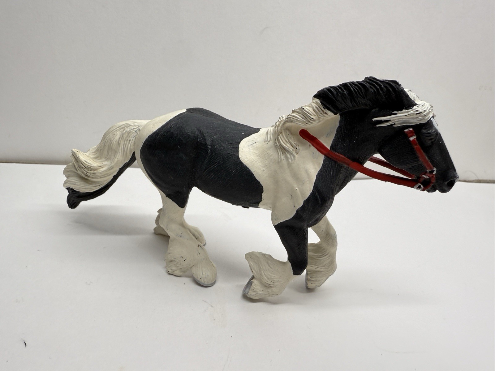 Safari Ltd Horse Streaming Light 2010 Figure White Black Figurine 6″