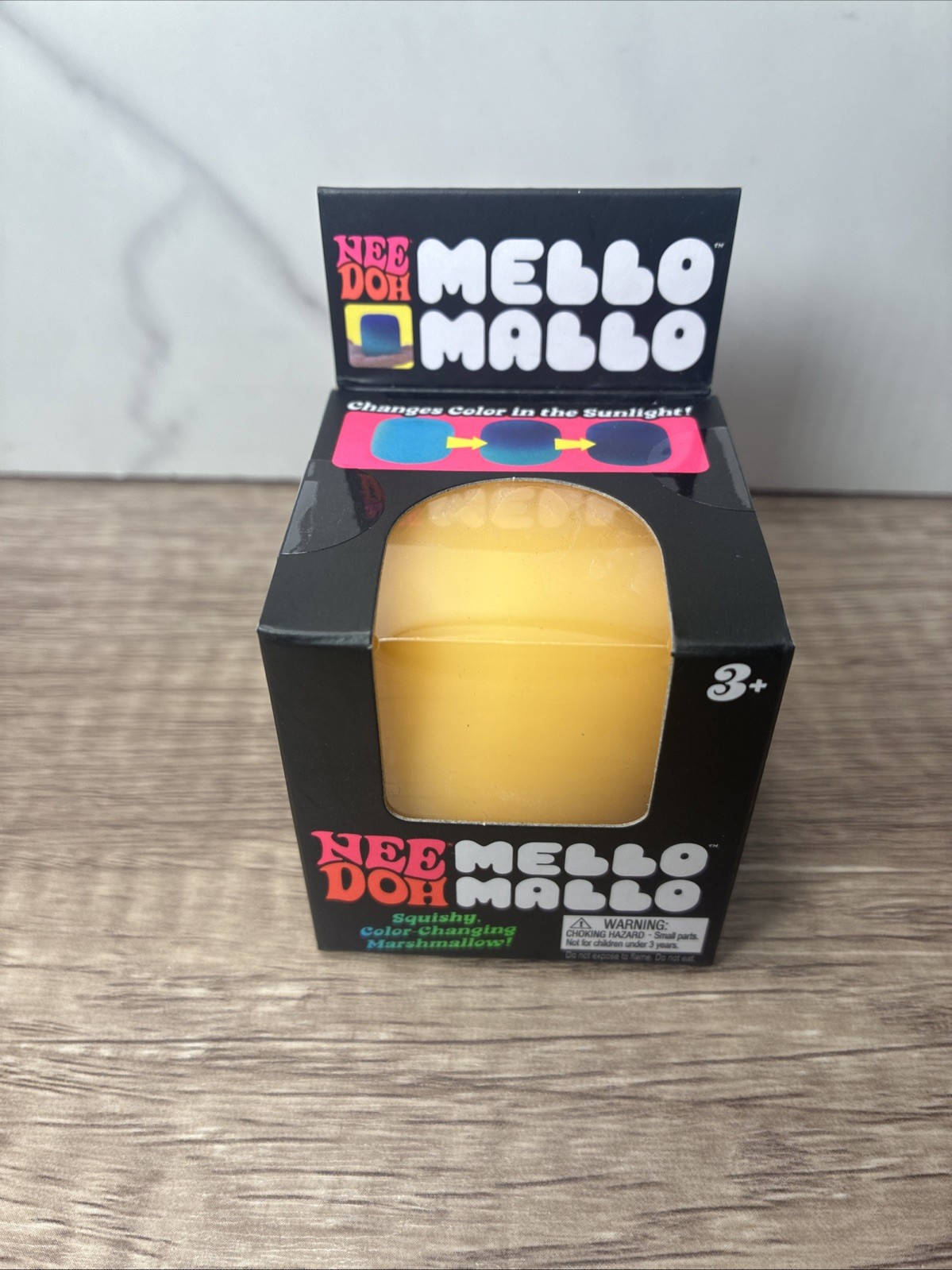 NeeDoh Mello Mallo Color Change Squishy Squeeze Sensory Toy Yellow