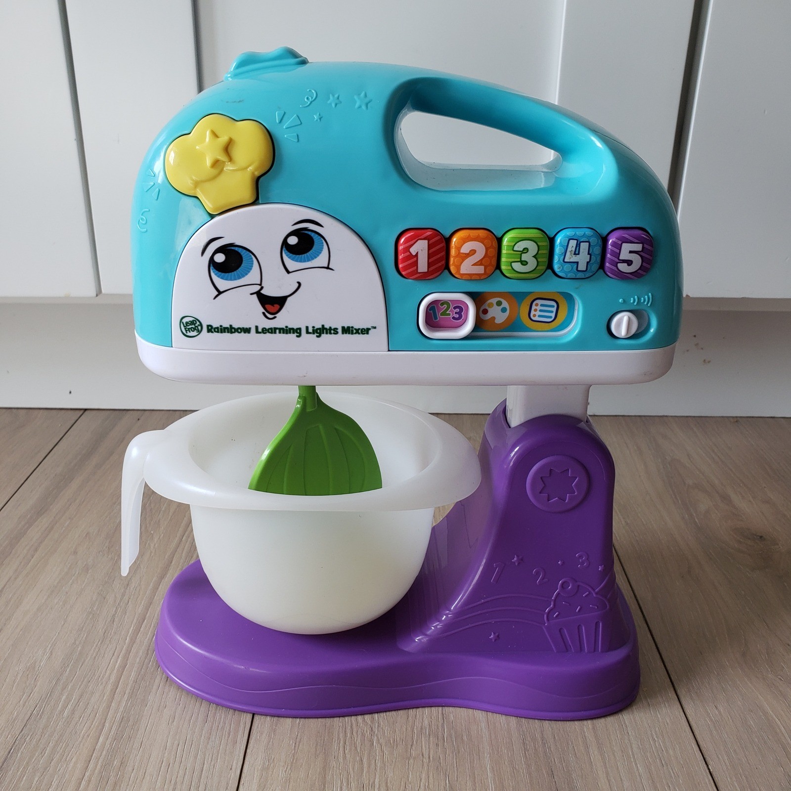 LeapFrog Rainbow Learning Lights Mixer Kids Unisex Blue Interactive Baking Toy