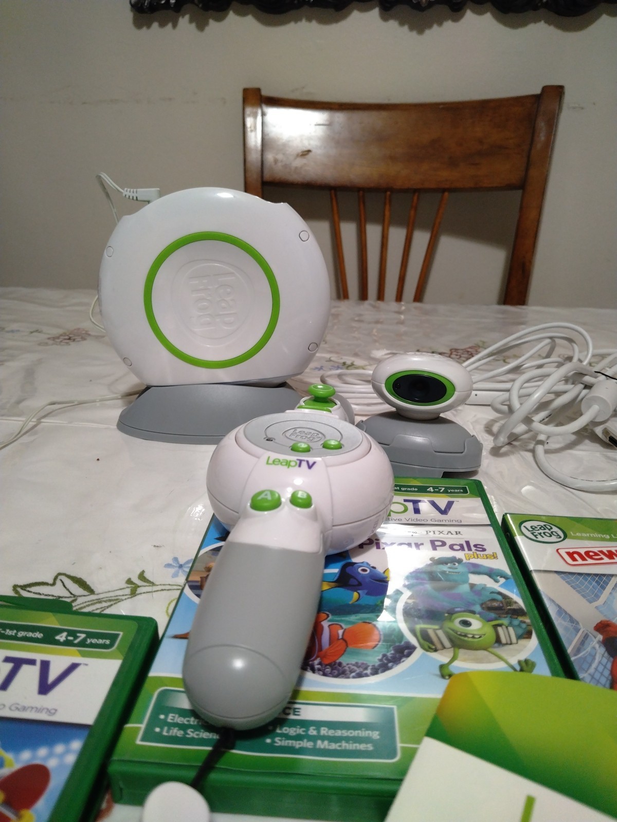 LeapFrog LeapTV Educational Video Gaming System