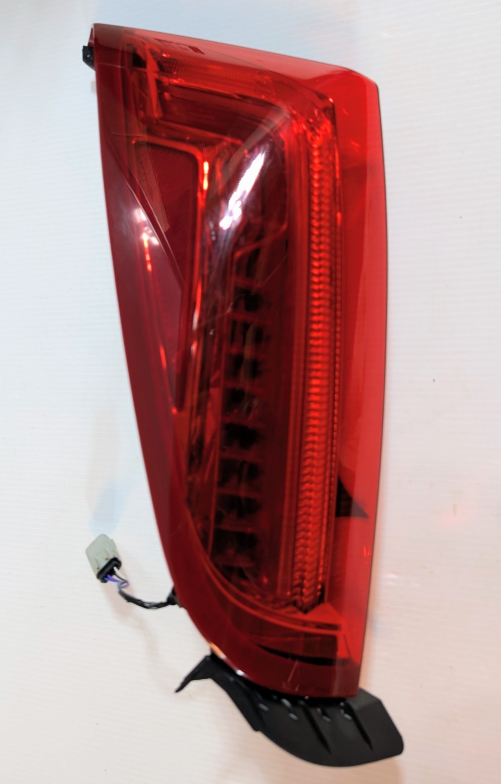 2013-2017 Cadillac XTS LED Tail Light Left Driver Side Rear Replacement Assembly