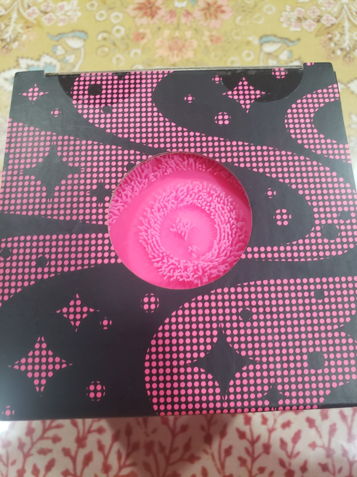 SUPERMEGA NEEDOH FUZZ BALL COLOR PINK SUPER RARE VIRAL TRENDING AUTHENTIC BuyNow