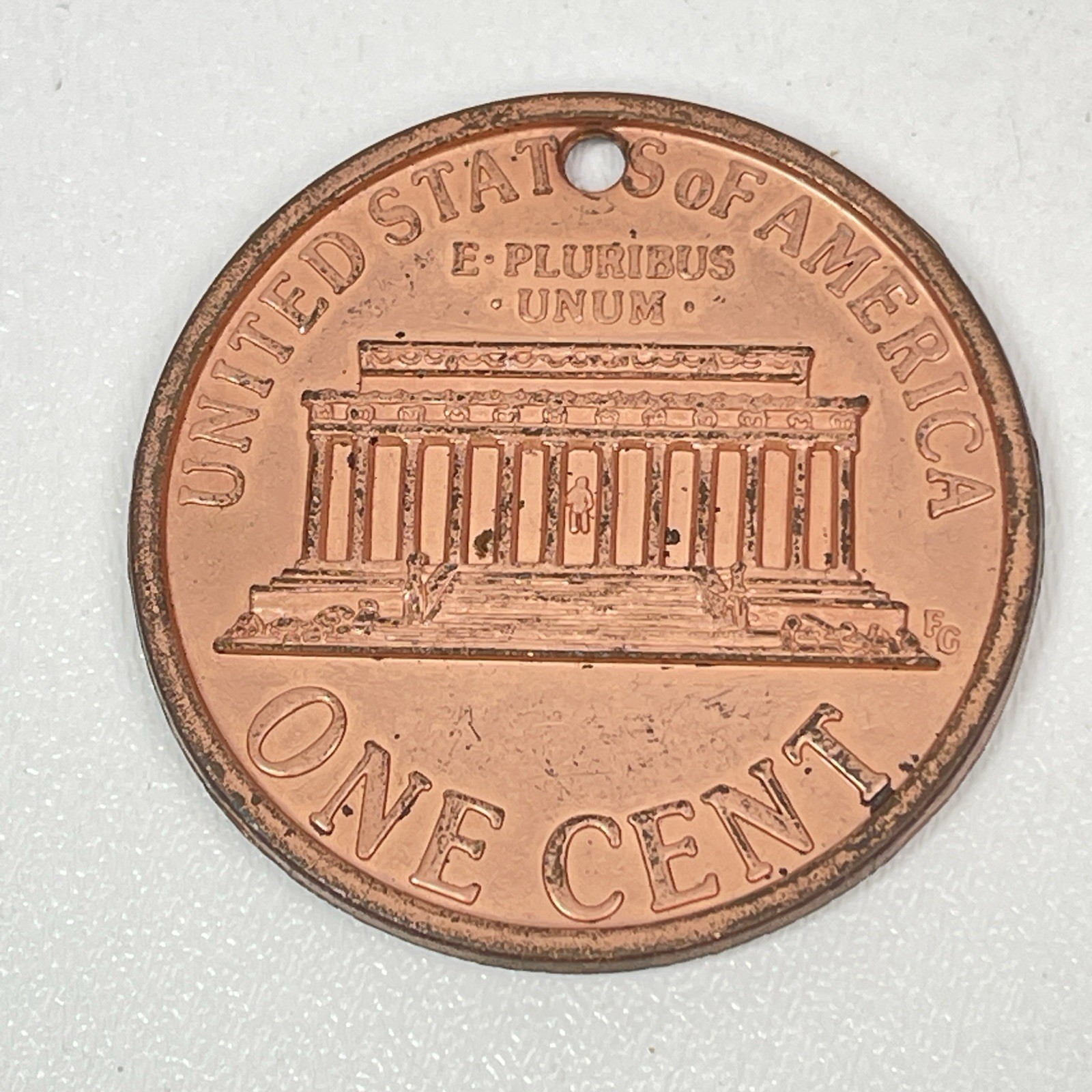 Novelty 2 inch Lincoln Penny Key Chain 1995 D Toy Money Coin Realistic Toy