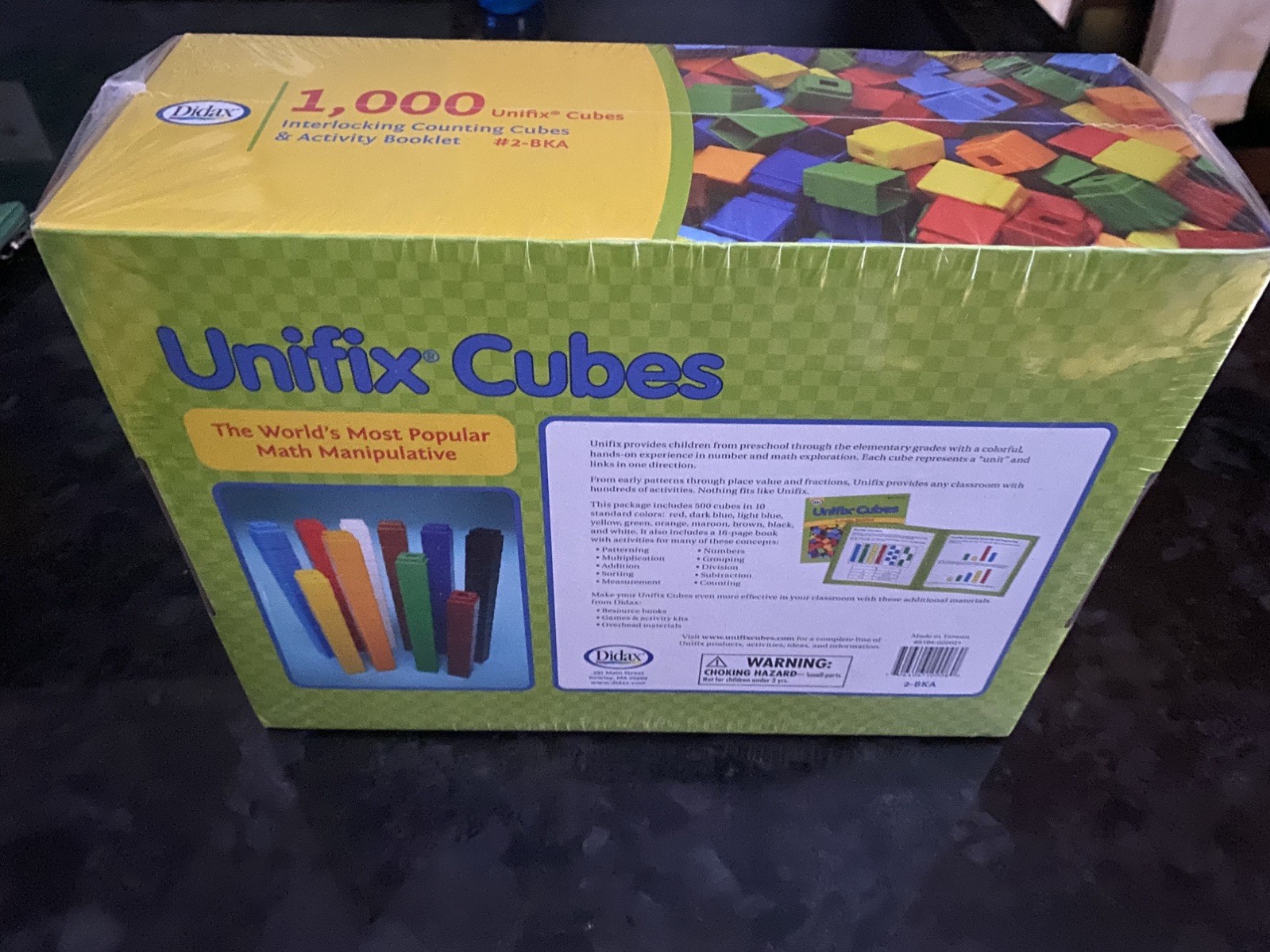 NEW – Unifix Cubes 1,000 Count + Activity Booklet