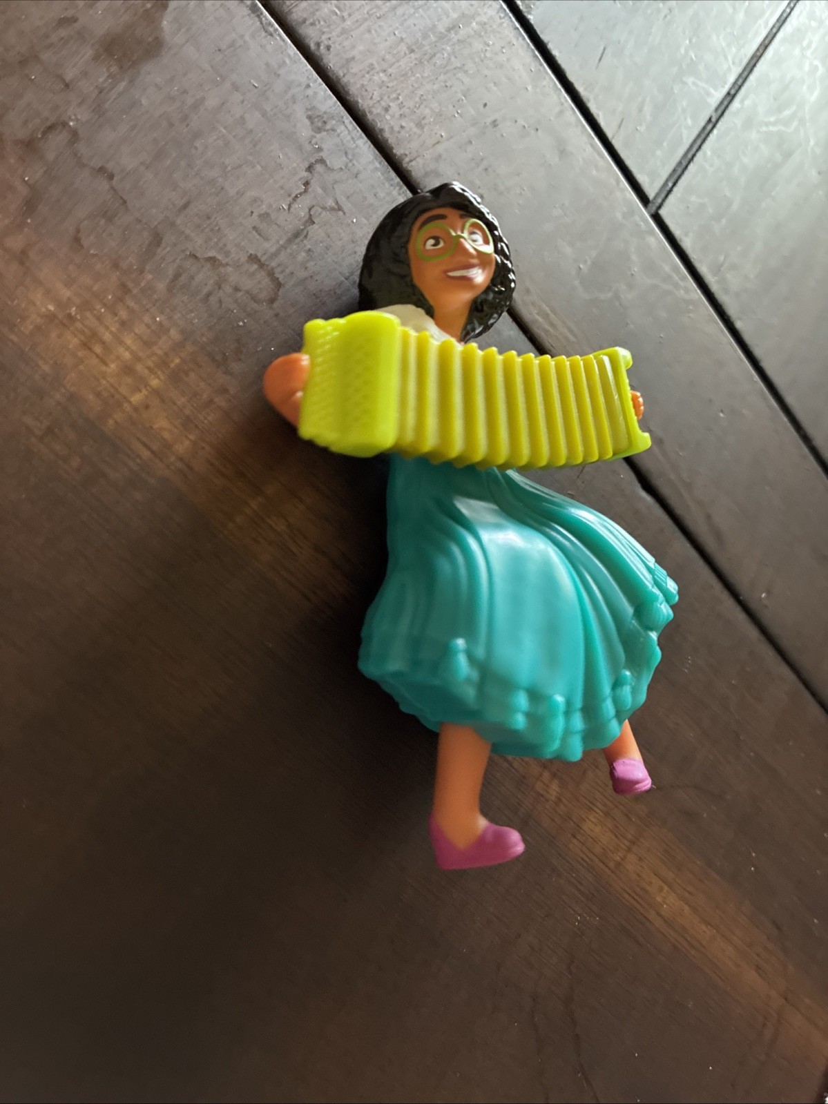 Mirabel FIGURE DISNEY’S ENCANTO McDonald’s Happy Meal Toy 2021