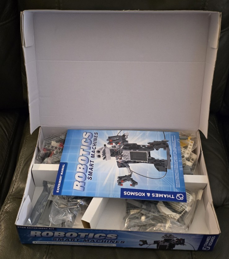 Thames & Kosmos – Robotics Smart Machines Engineering Kit – Model 620375 – New