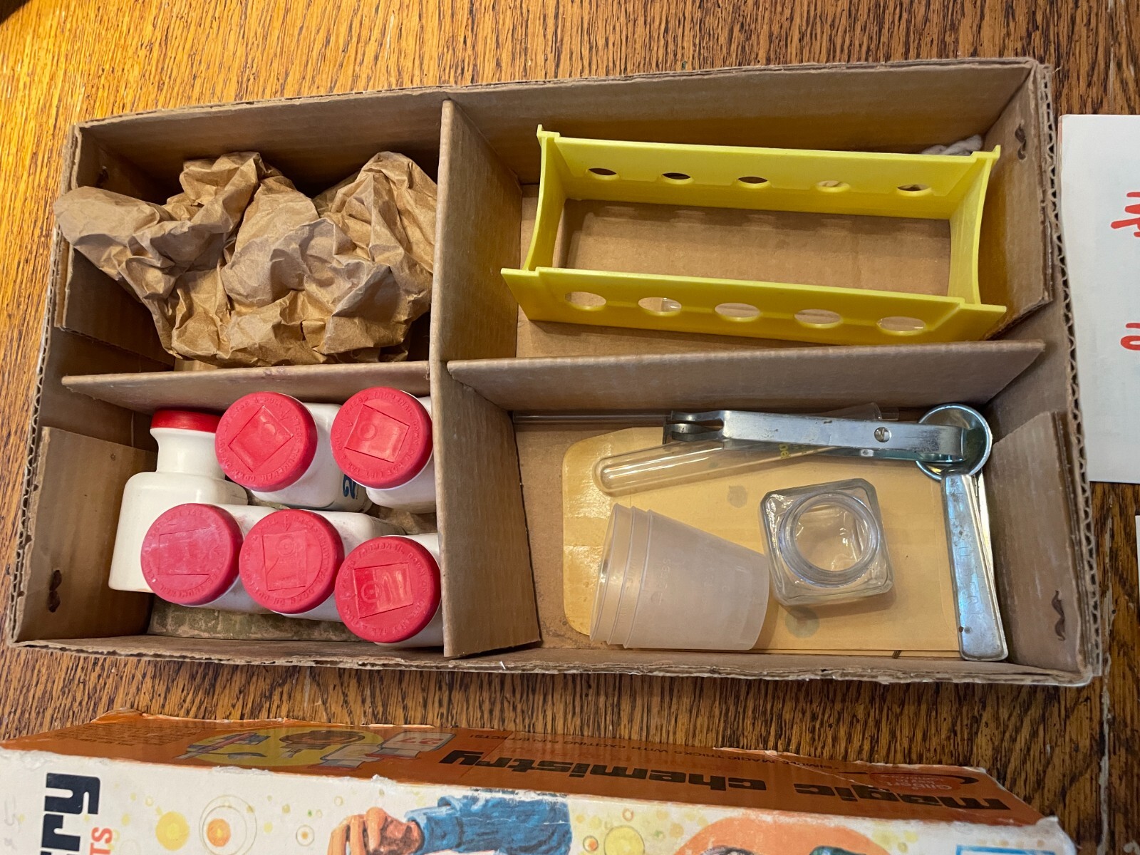 Vintage 1971 GILBERT Magic Chemistry Science Play Projects No 32200 Original Box