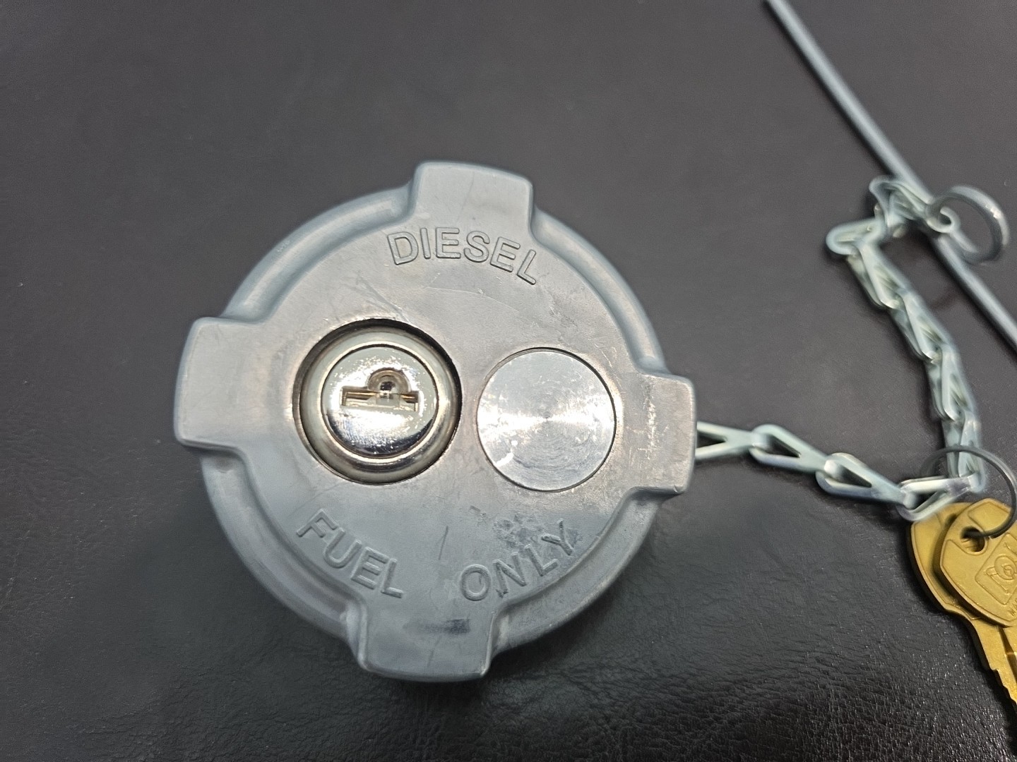 2 3/8″ Locking Diesel Fuel Cap Compatible with 2002 and Up Freightliner M2 Small