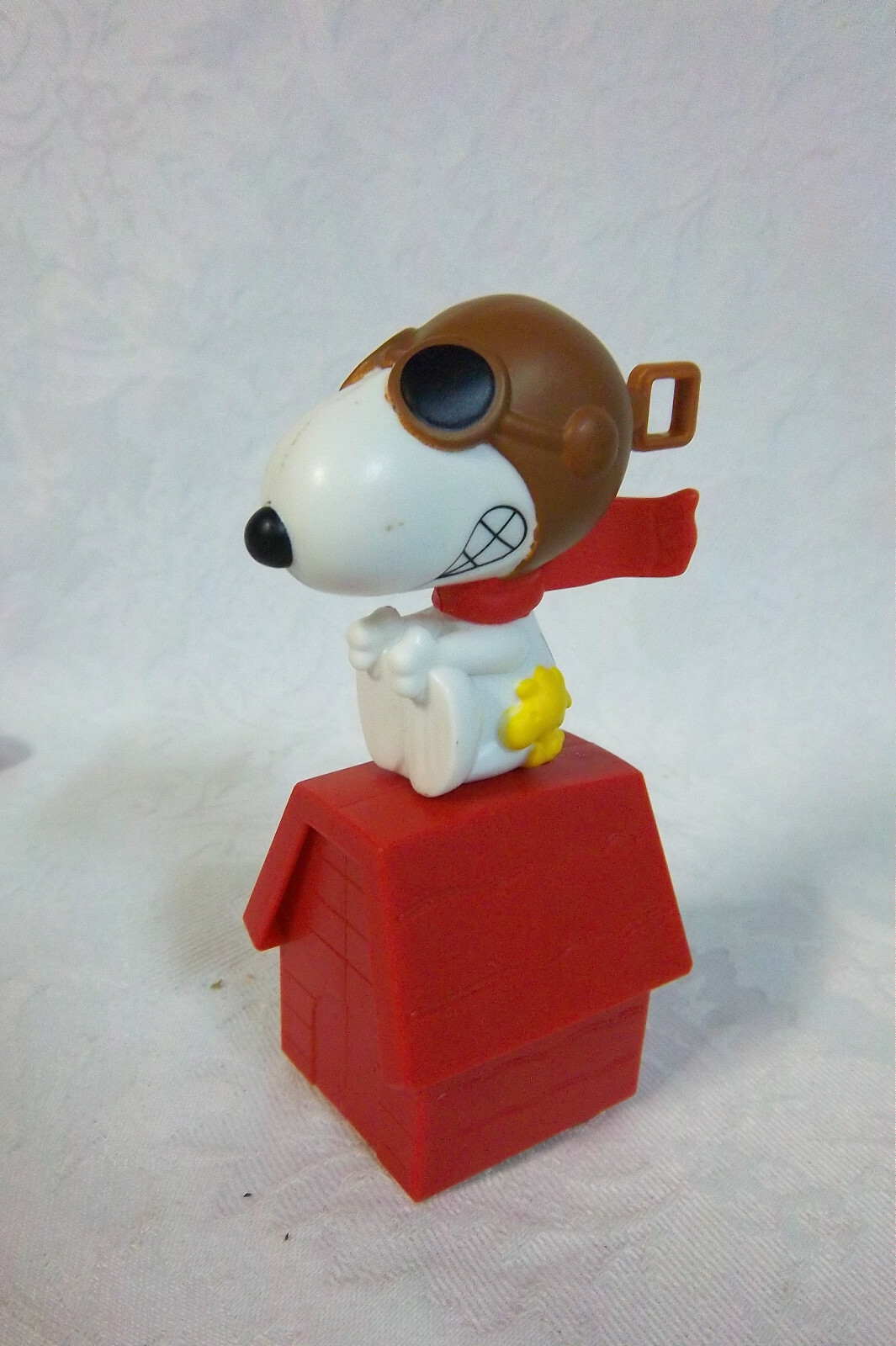 Assorted Peanuts 2016 McDonalds Snoopy Figures 4″ Toy