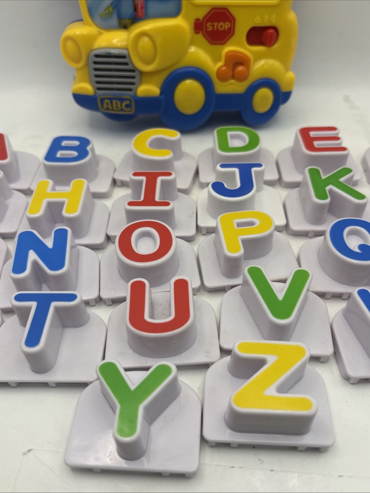 LeapFrog Fridge Phonics Magnetic Alphabet ABC Talking School Bus Complete Set 26