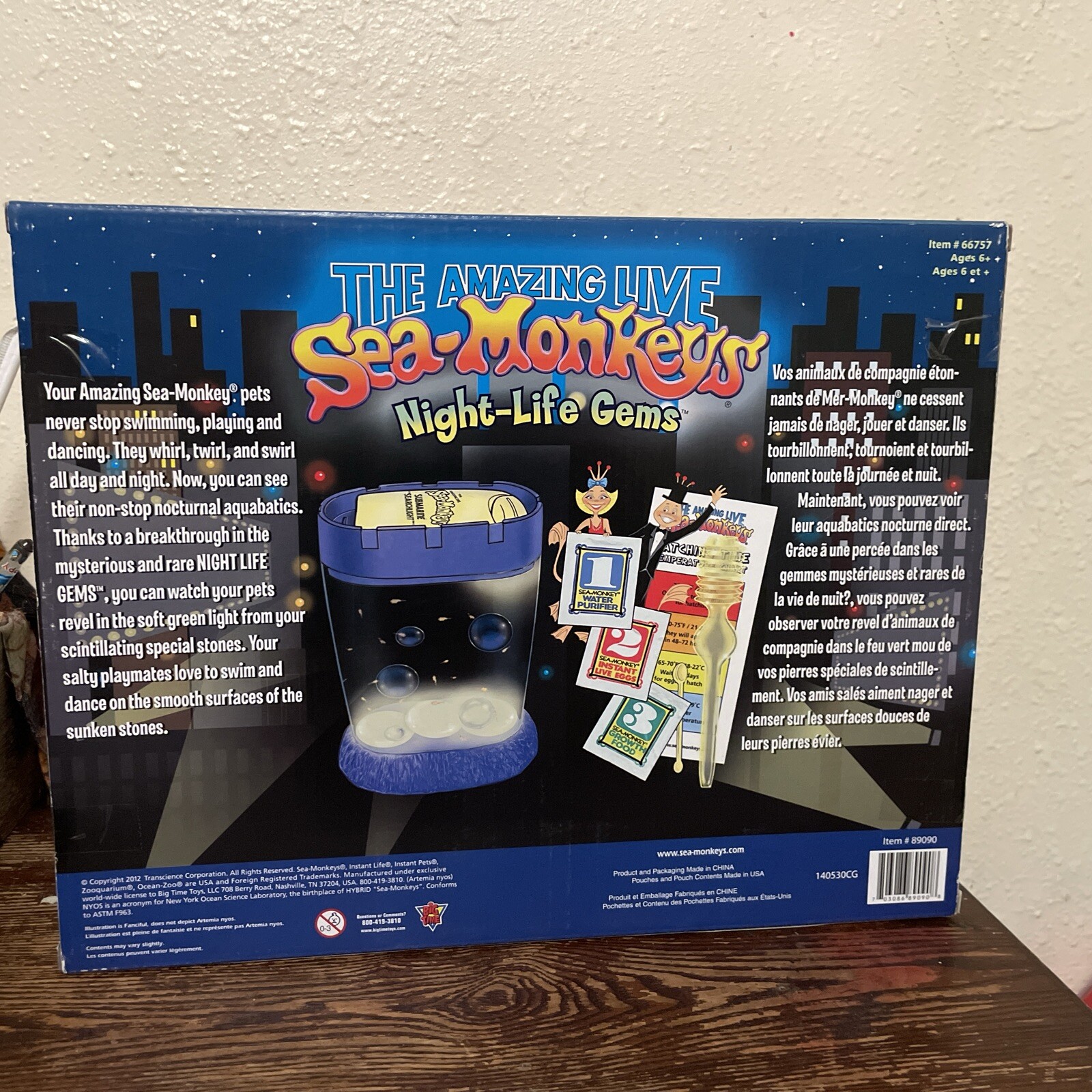 NEW The Amazing Live Sea-Monkeys Night-Life Gems 2012 Glow In The Dark sealed