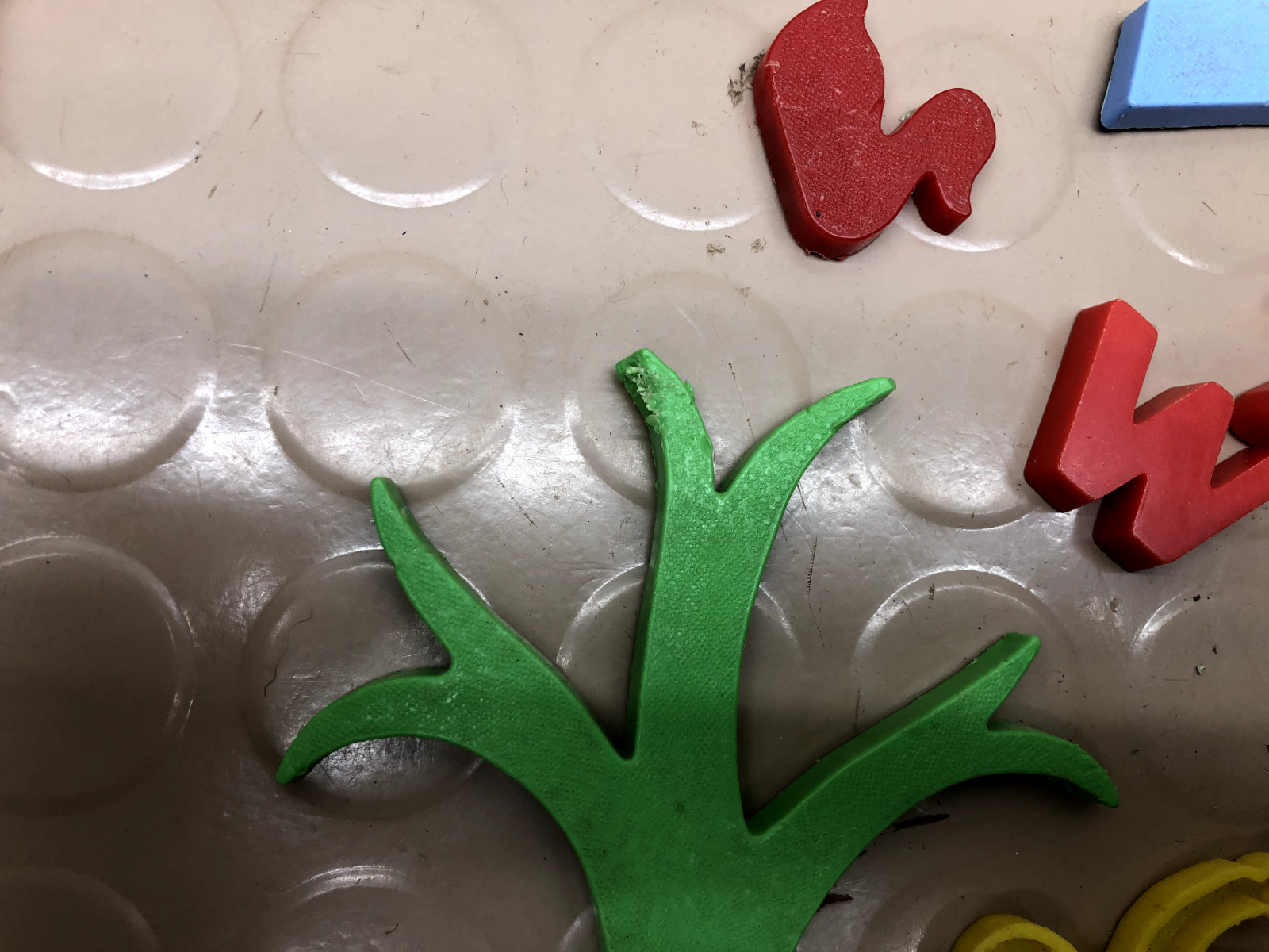 Lot of Vintage Alphabet Letters & Farm Figures Refrigerator Fridge Magnets