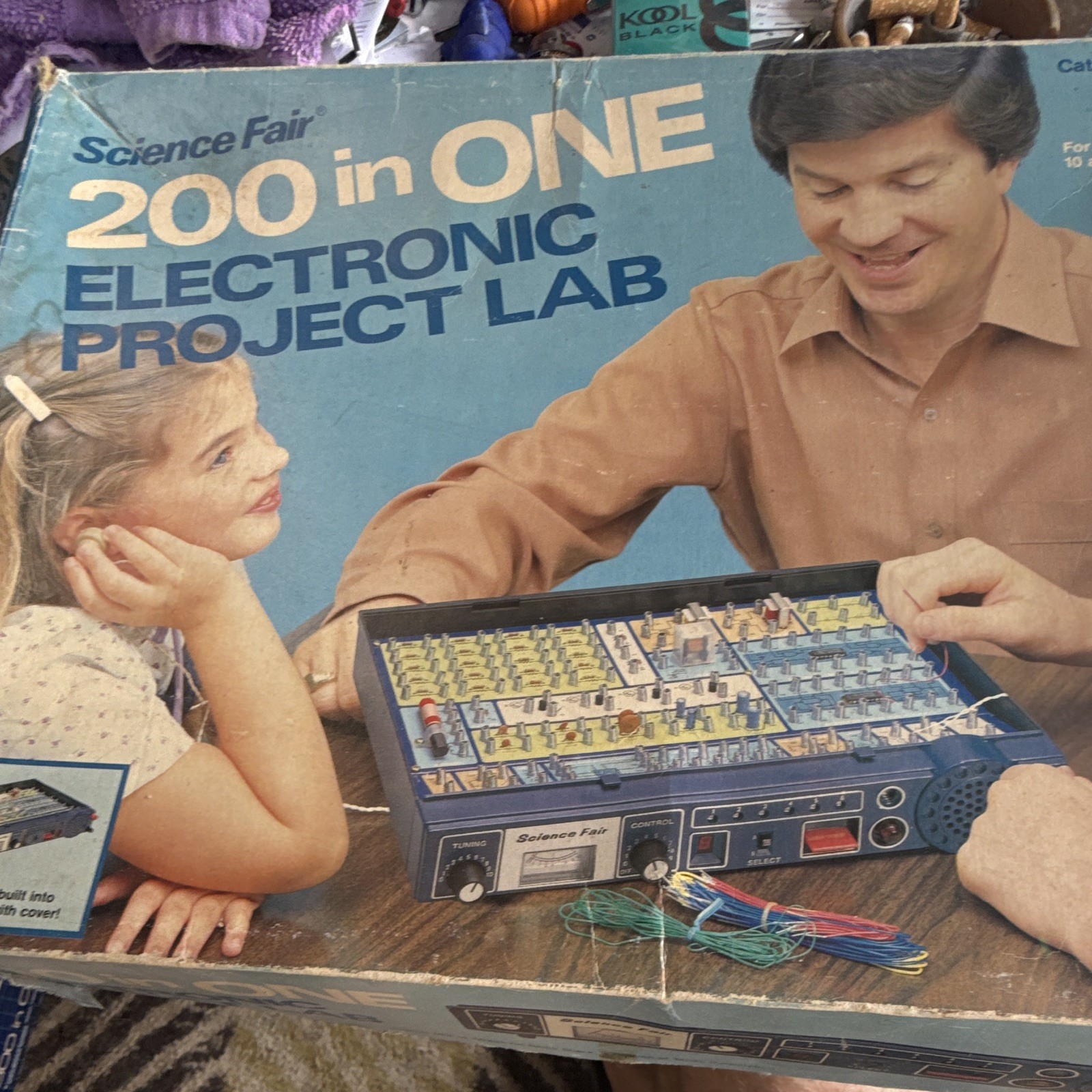 Science Fair 200-in-1 Electronic Project Lab Kit 1981 MPN 28-208 Age 8+