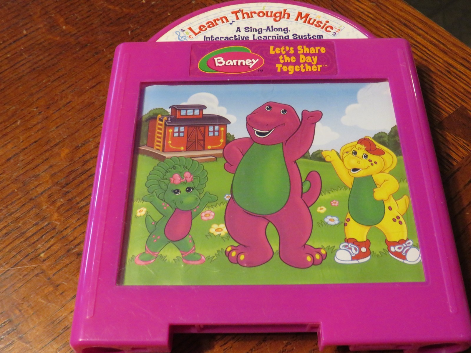 Mattel LEARN THROUGH MUSIC PLUS & 6 Cartridges DORA, BARNEY, SESAME STREET *READ