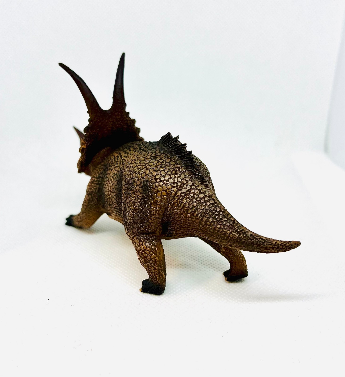 CollectA – Diabloceratops 88593- Prehistoric Dinosaur Toy Model Figure – 3″ x 6″