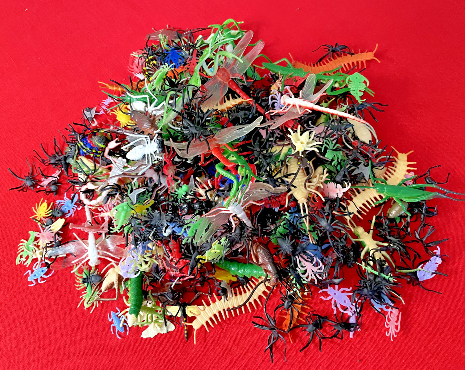 Bunch of Bugs – Assorted, Colorful, and Plastic – Over 1 Pound!