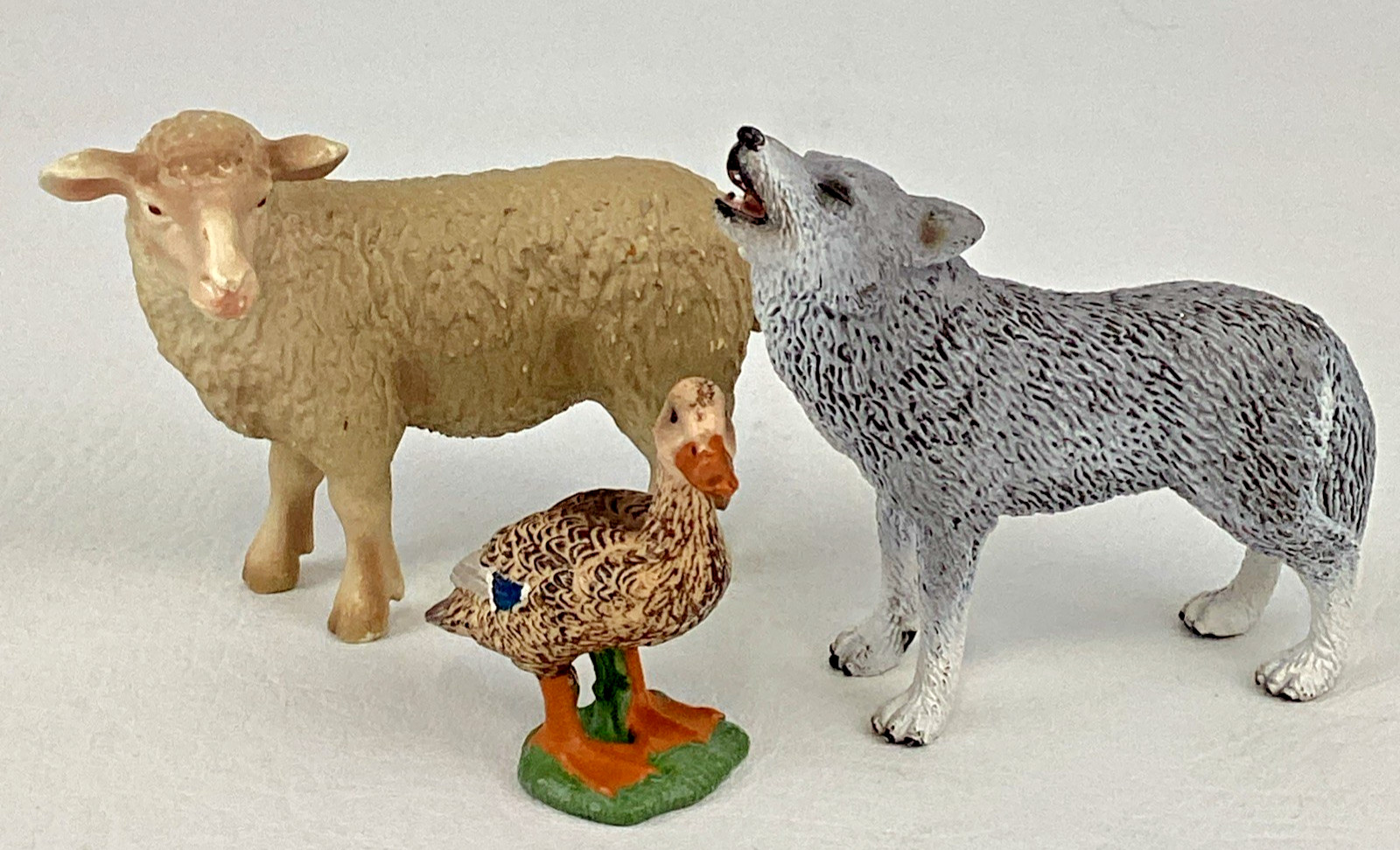 Schleich Howling Gray Wolf Standing Sheep Mallard Hen Duck Realistic Figures Lot