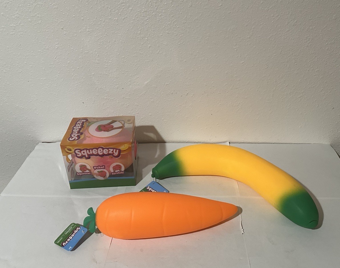Sunny Days Jumbo Banana, Squeezy Carrot, Peach LOT OF 3 Viral Tiktok