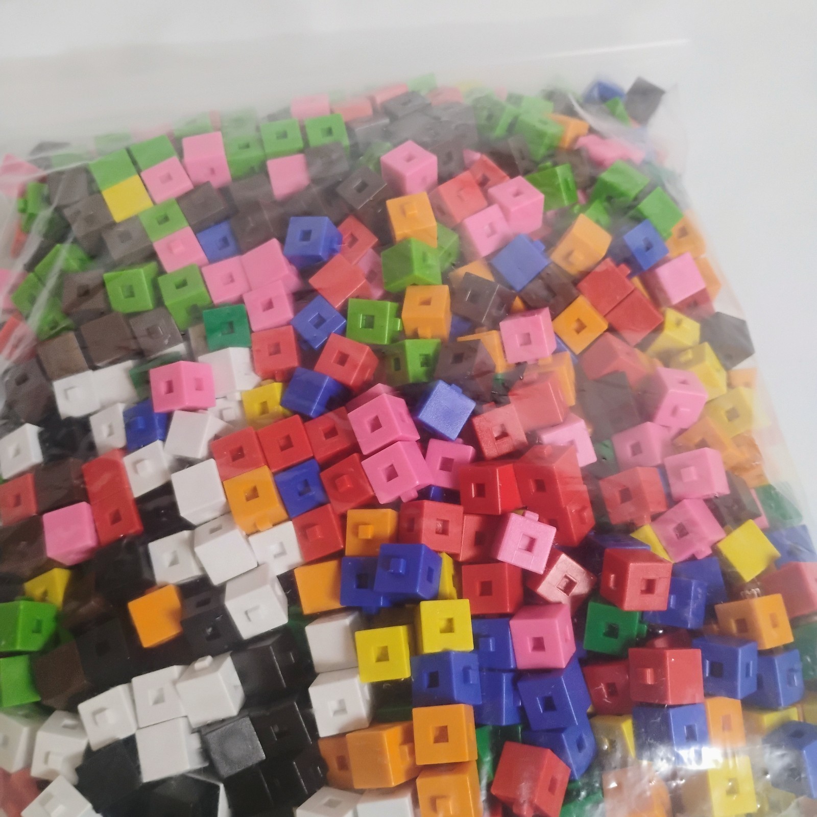 Didax Interlocking Cubes – 1,000 count (1 cm cubes)