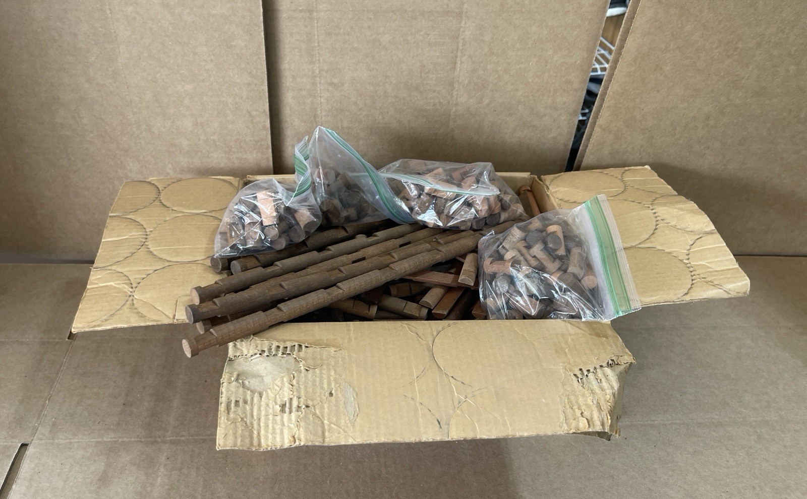 Vintage Wooden Educational Building Set Lot +330 Pieces Thin Dowel STEM Construc