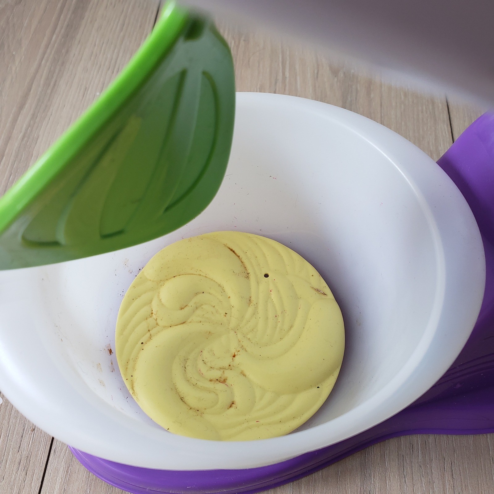 LeapFrog Rainbow Learning Lights Mixer Kids Unisex Blue Interactive Baking Toy