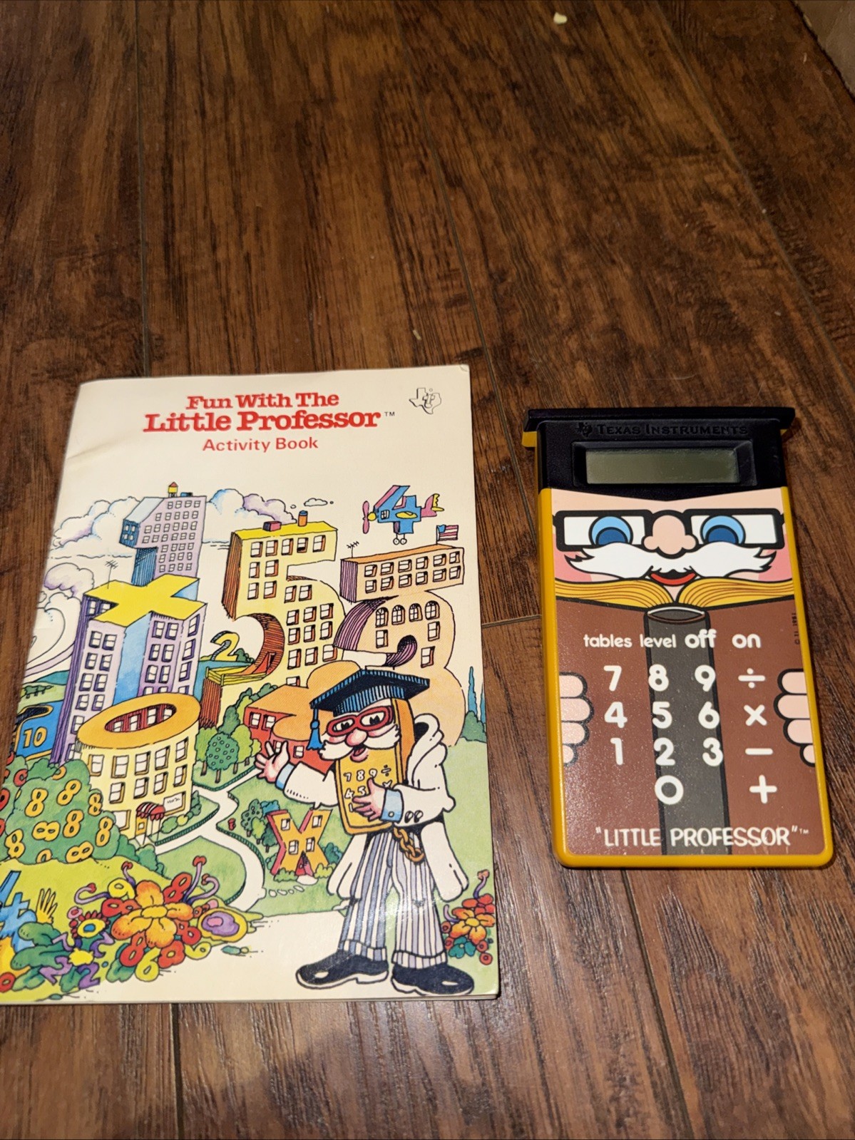 Texas Instruments Little Professor 1976 Learning System w/Book Tested Works