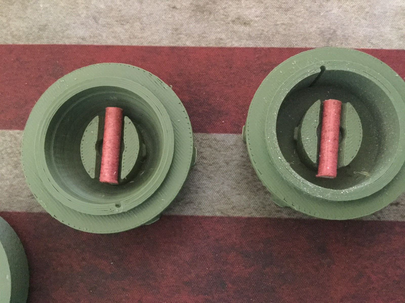 MilSim M14 Toe Popper Landmine Prop Safe Pressure Activated Snap Pop Toy Mine