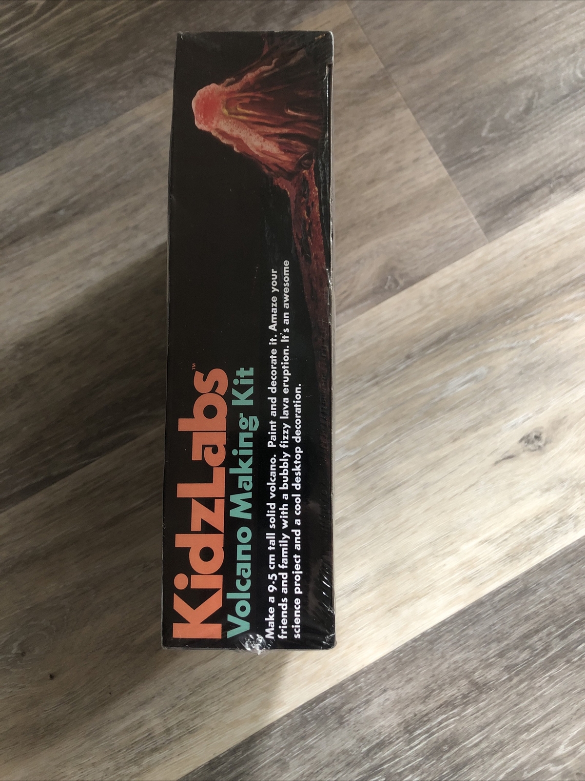 Kidz Labs Volcano Making Kit 4M Sealed Toysmith Never Opened New 8 Years +