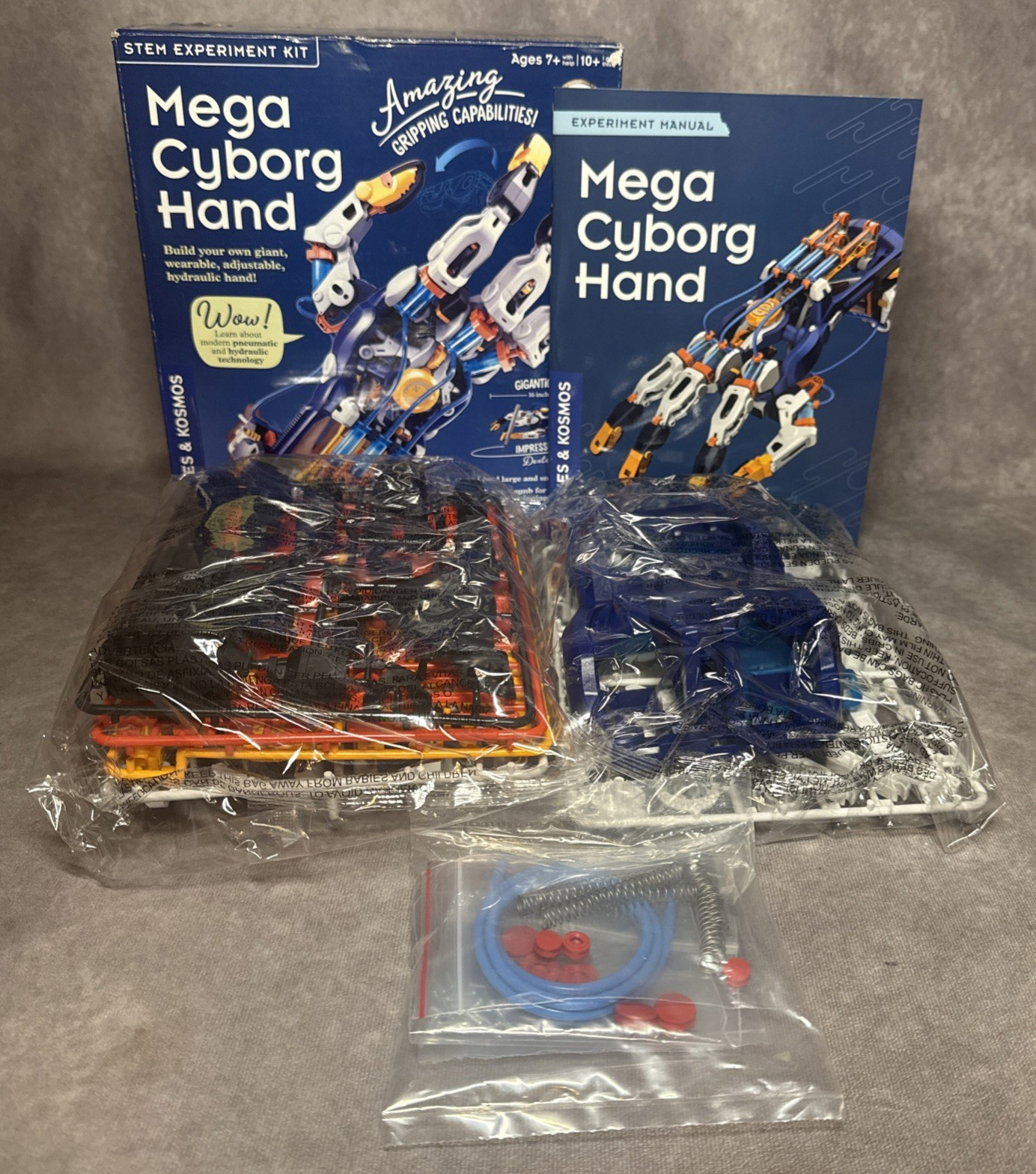 Thames & Kosmos 620501 Mega Cyborg Hand Kit STEM Hydraulic Pneumatic Multicolor