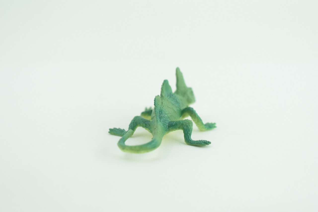 Green Basilisk Lizard Toy, Hand Painted Rubber, Realistic Model 2.5″ WR39 B197