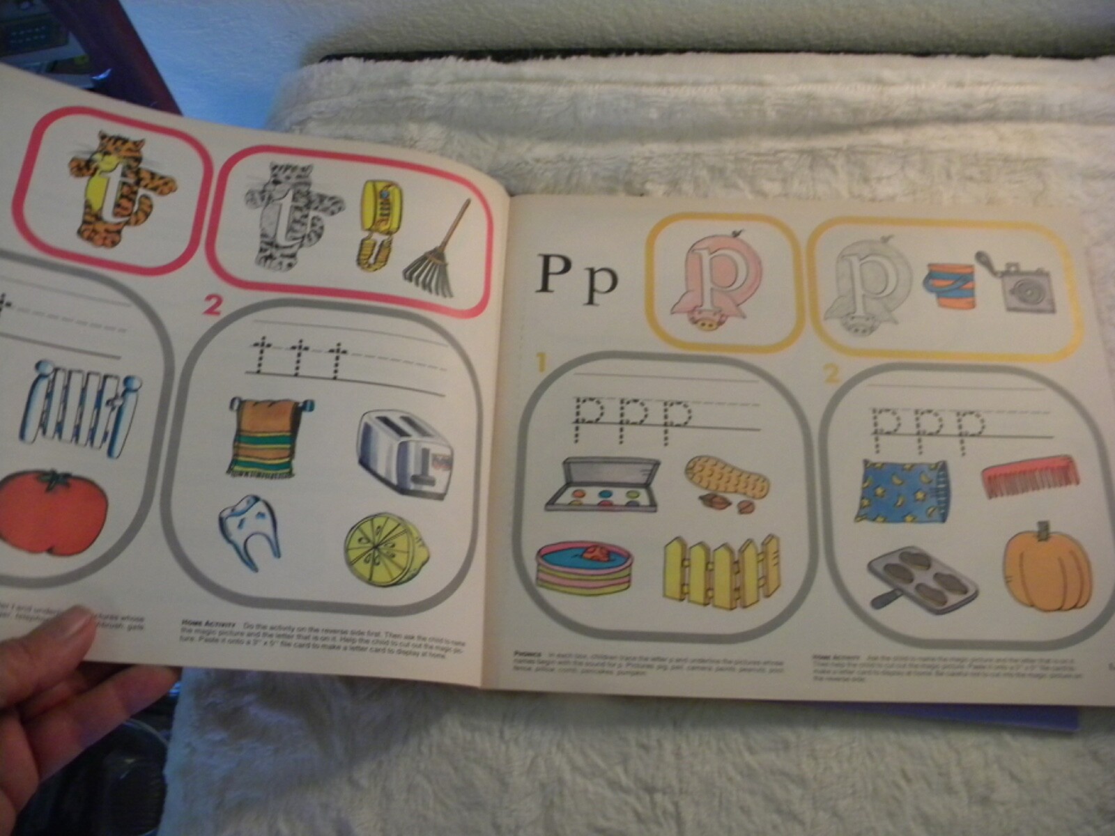 vintage Houghton Mifflin Getting Ready to Read 71 plastic toys, 6 wkbks, letters