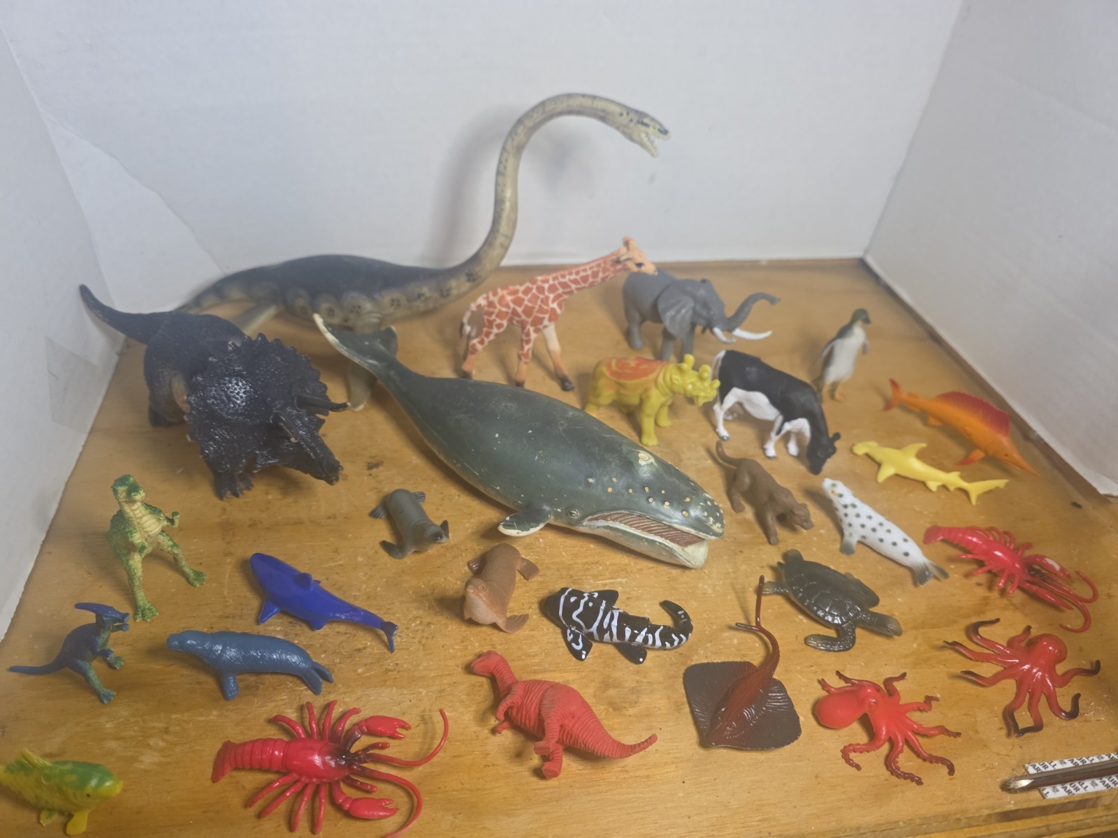 Lot Of Vintage Dinosaurs Ocean Farm Zoo & Safari Animals Figures Lot Of 27 Mix
