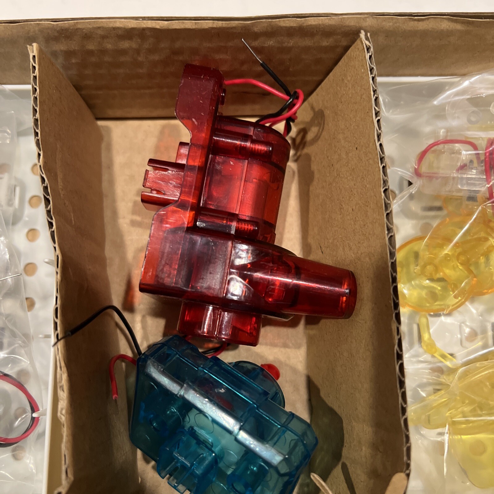 MOSTLY NEW Connex Amazing Jumbo Connect N Learn Circuit Set. Model ES248.