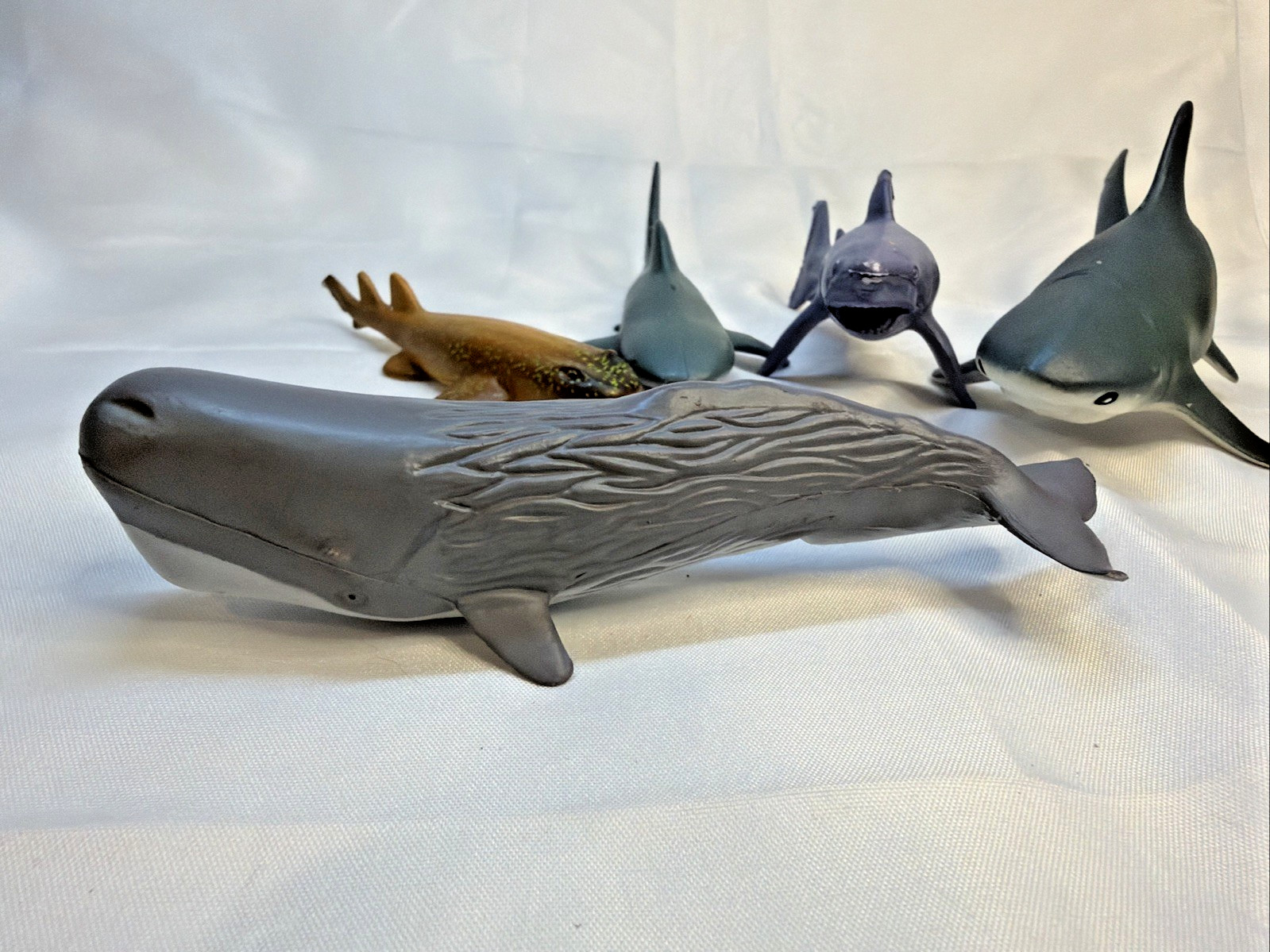 Lot of 4 Shark and 1 Whale Diorama or Plastic Educational Toy