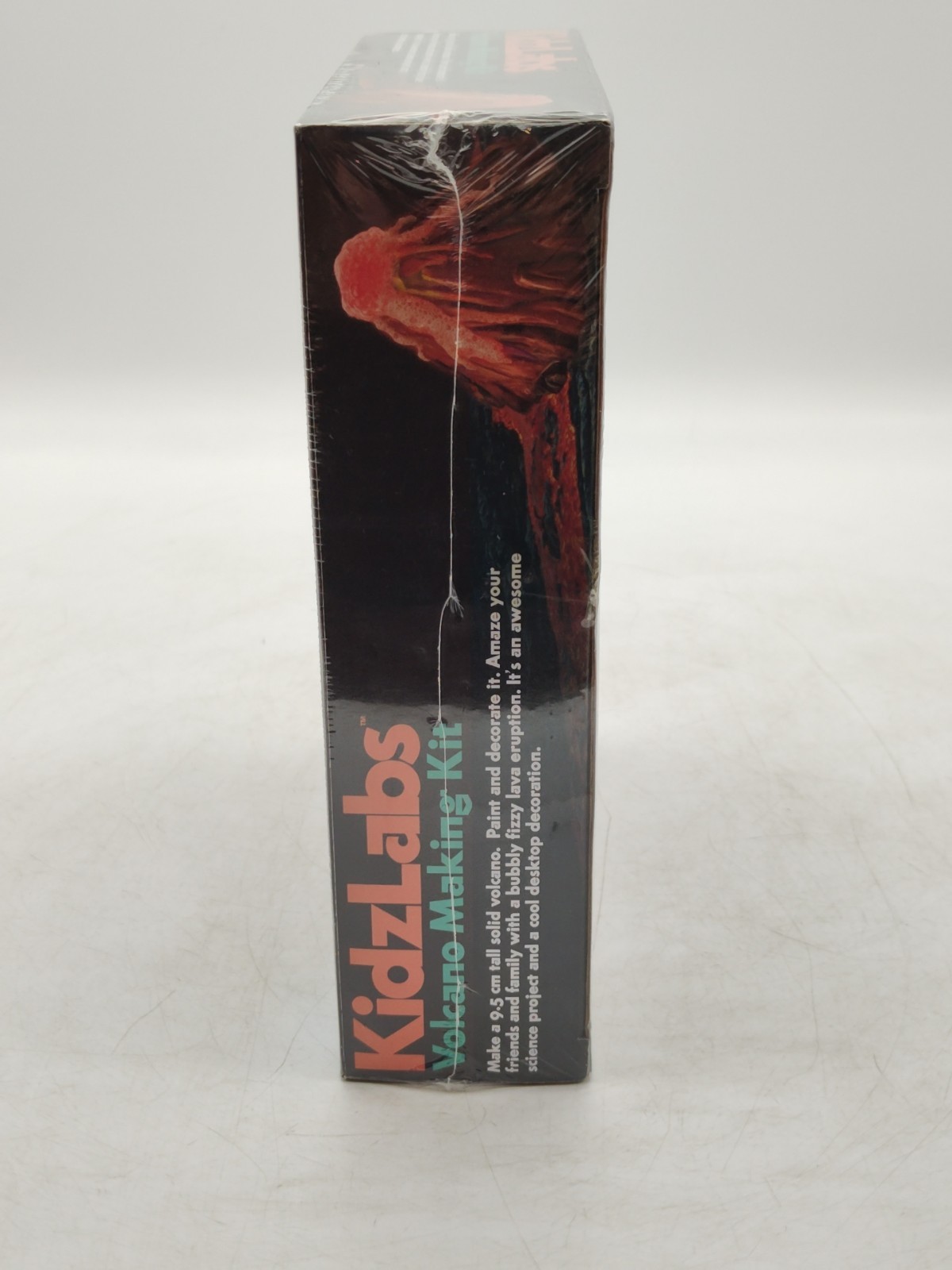 KidzLabs-Volcano Making Kit-Science Project-Great Gift-Brand New Sealed-Ages 8+
