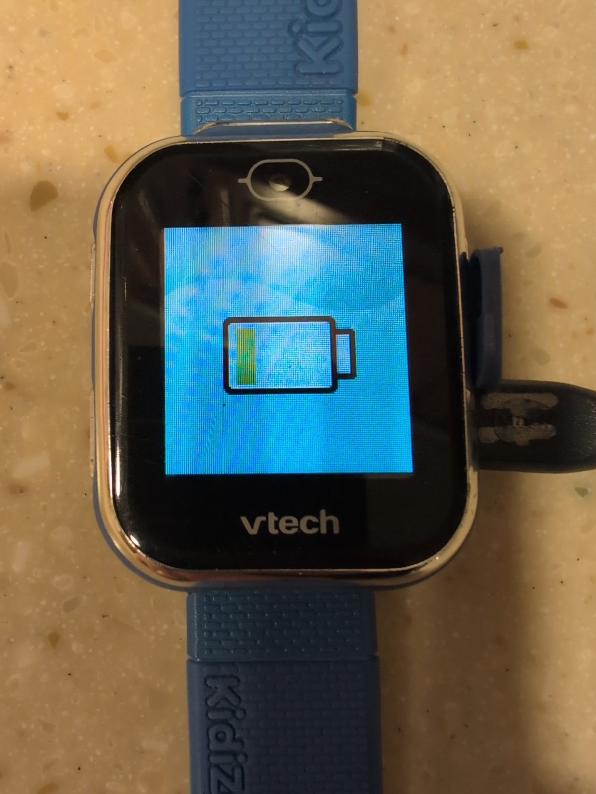 2 Vtech KidiZoom Smart Watch DX3 Power Up! Pink And Blue W/Charger Cables