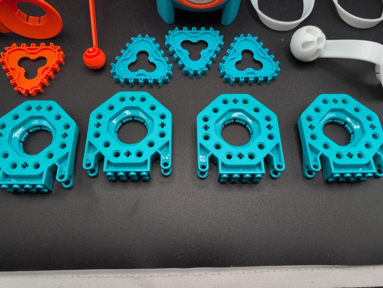 STEM Wonder Workshop Dot Robot Blue Coding Interactive Lot See Photos Works