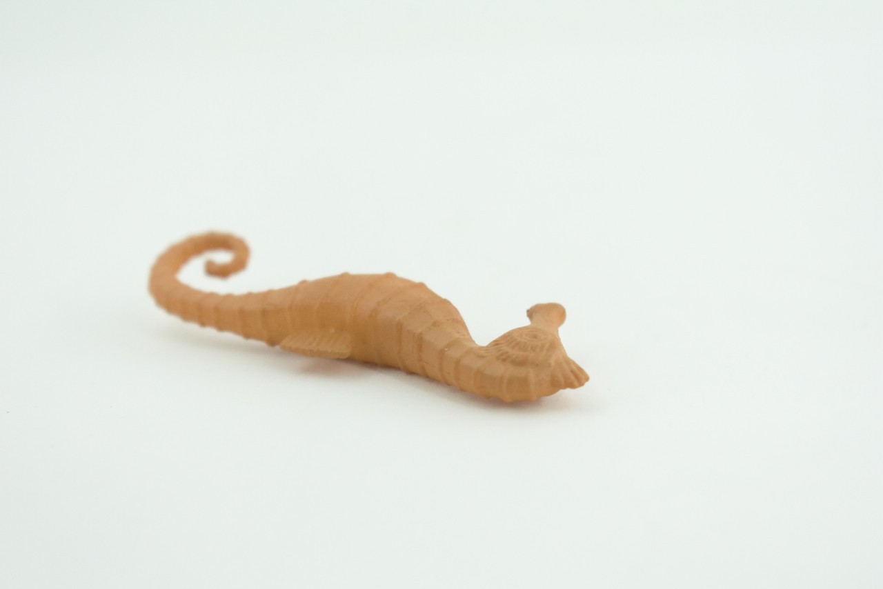 Yellow Seahorse Toy, Educational, Realistic, Models, Gift, 2.5 Inches CWG57 B197