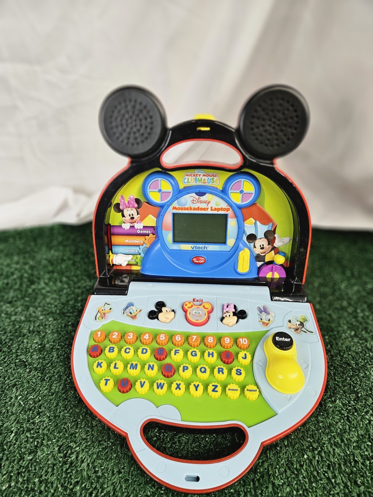 VTech Disney Junior Mickey Mouse Clubhouse Mousekadoer Learning Laptop Computer