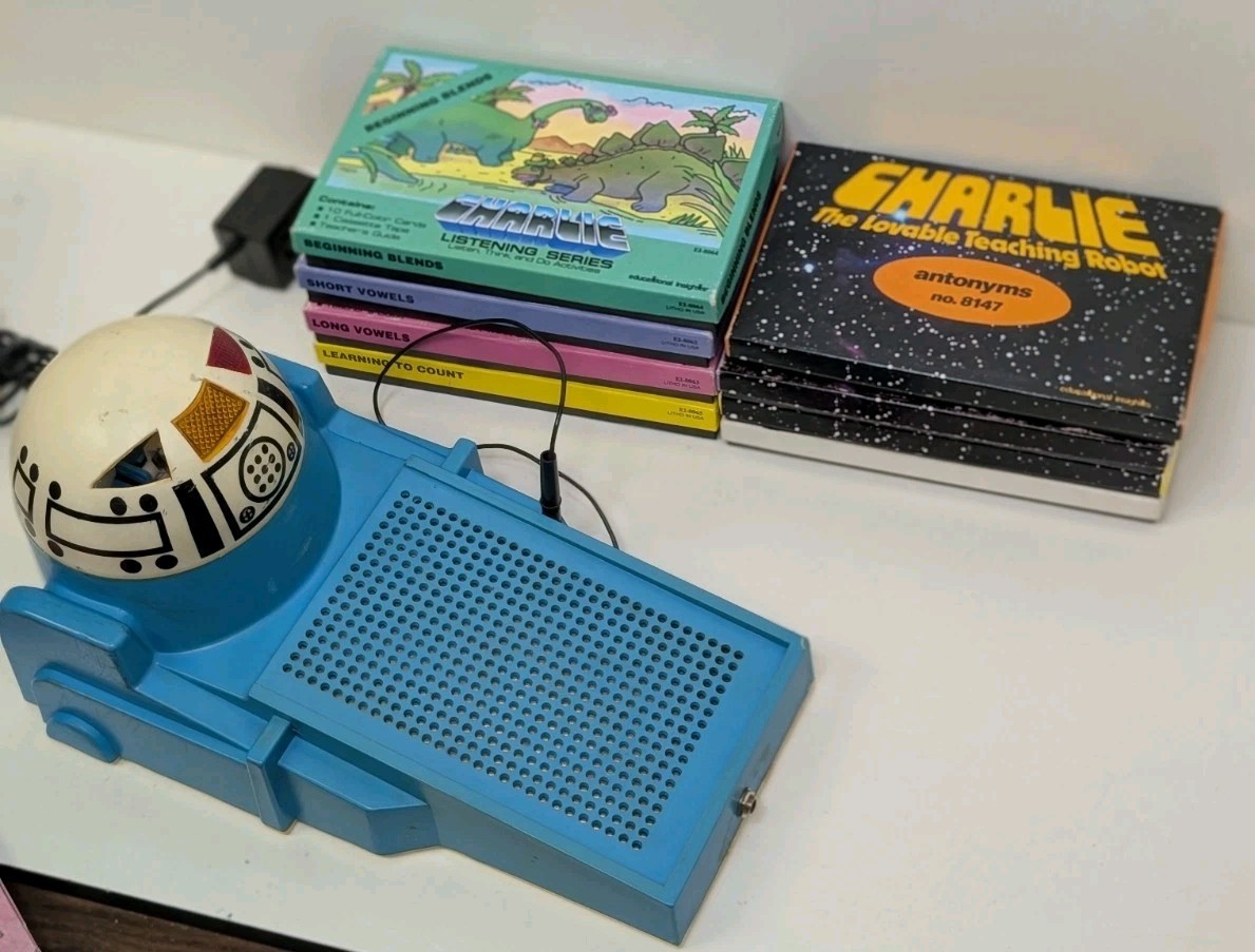 Charlie The Lovable Teaching Robot with 8 Card Sets, 4 Cassettes! Works, Vintage