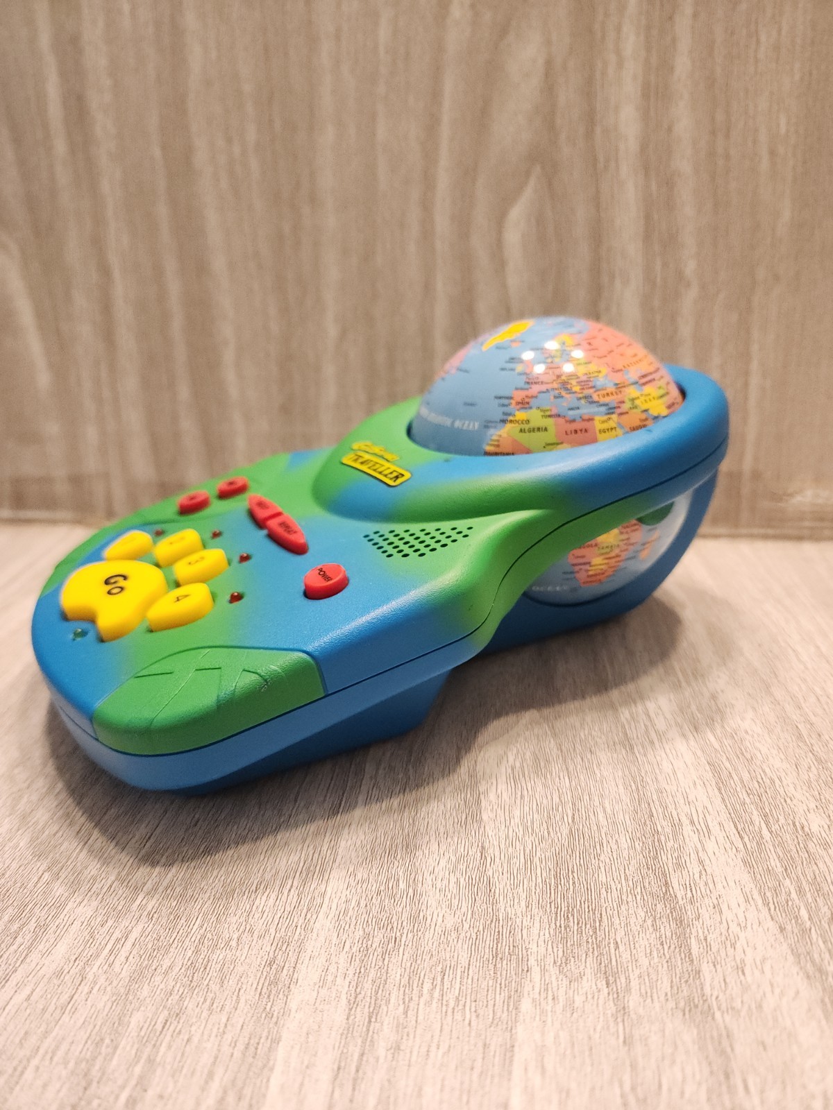 GeoSafari Traveller Educational Insights Geography Game-Battery Operated Works