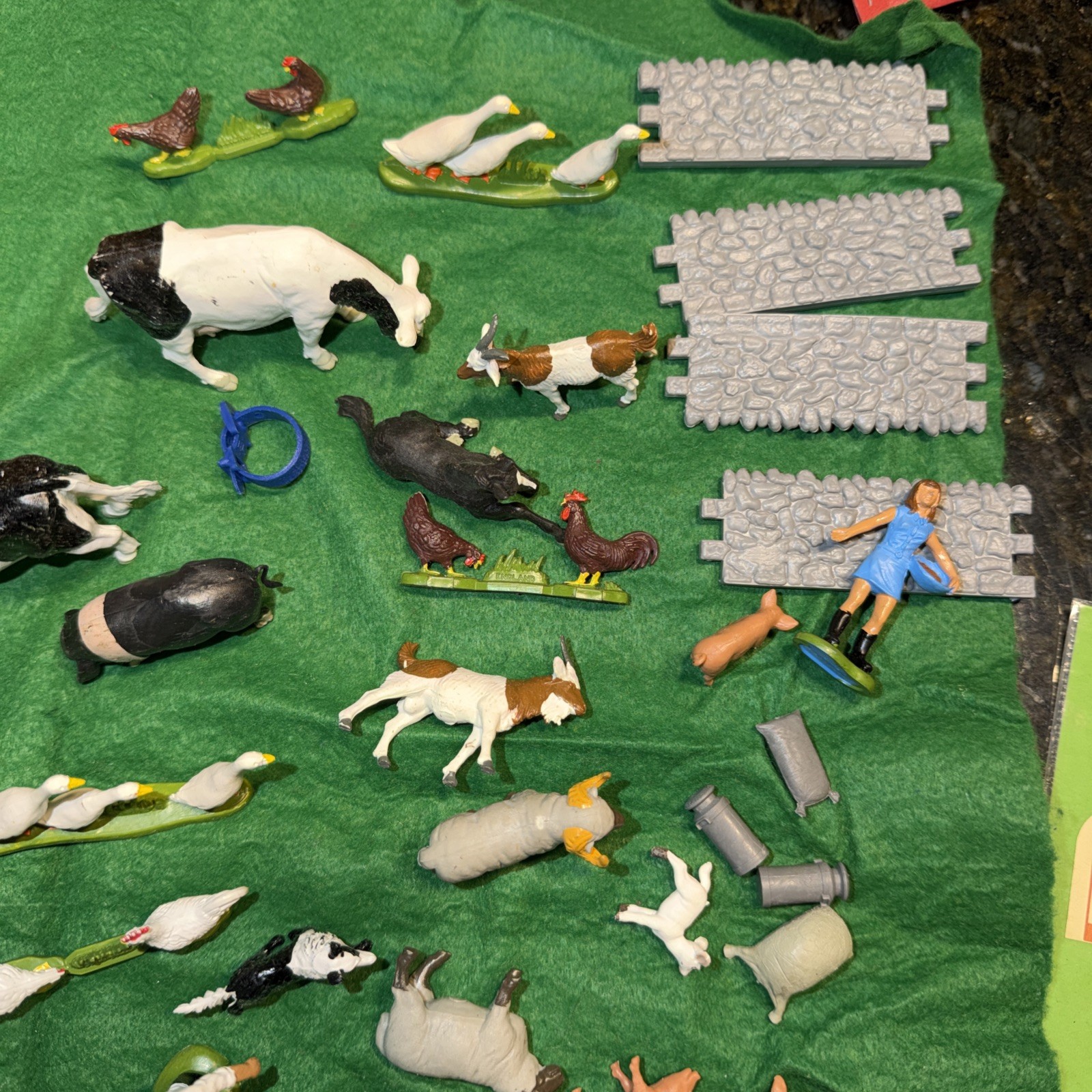 Montessori lesson: The farm 1 and 2 teach Grammar Language box homeschool